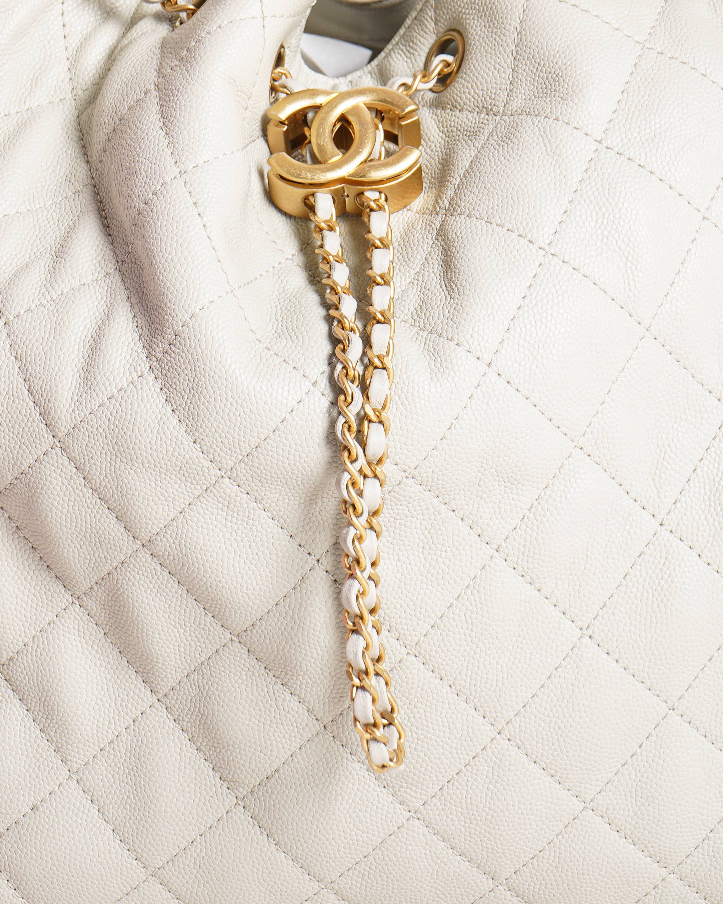 Chanel 25 medium light grey Shoulder Bag