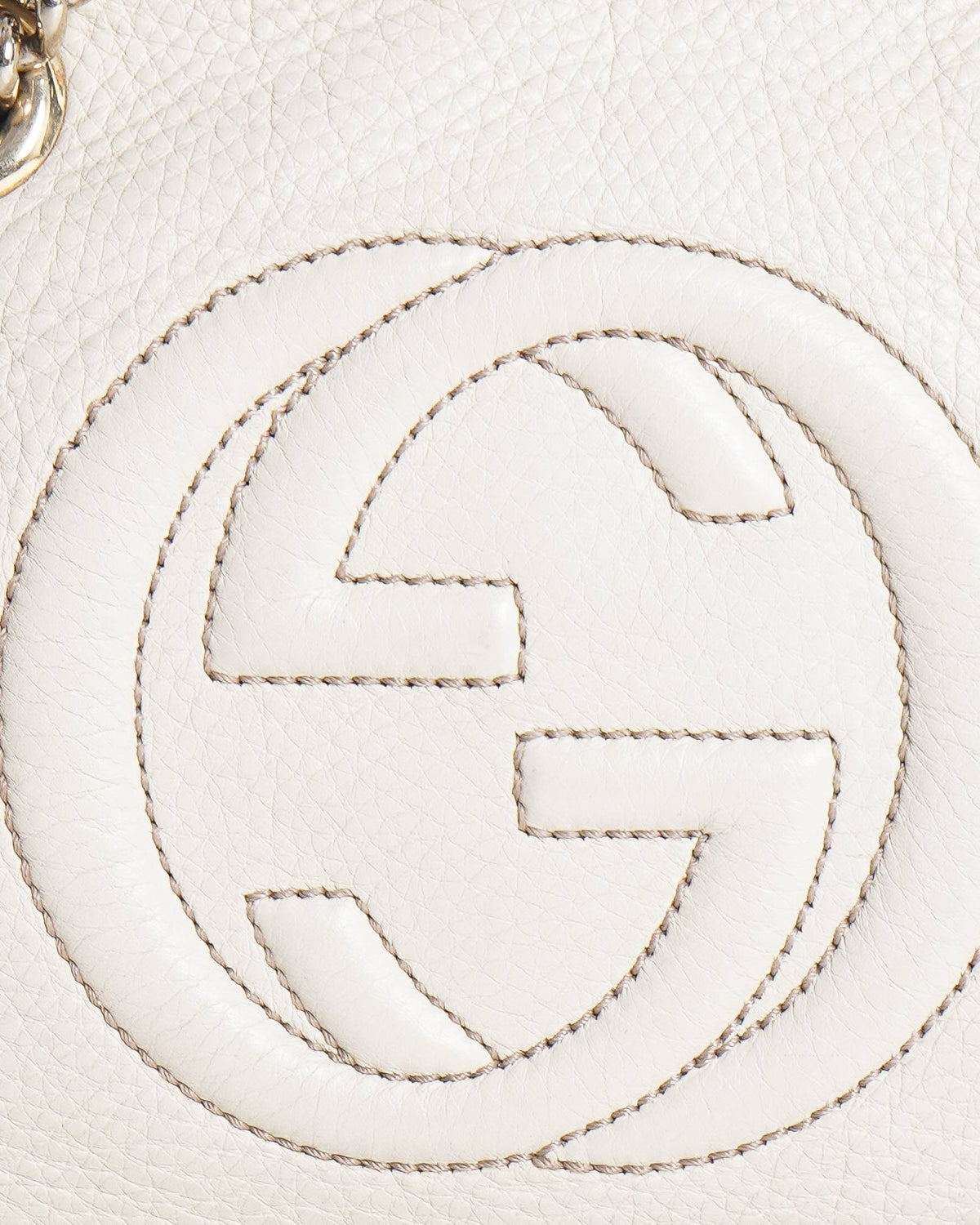 Gucci Soho Chain Shoulder Bag in White Pebbled Leather