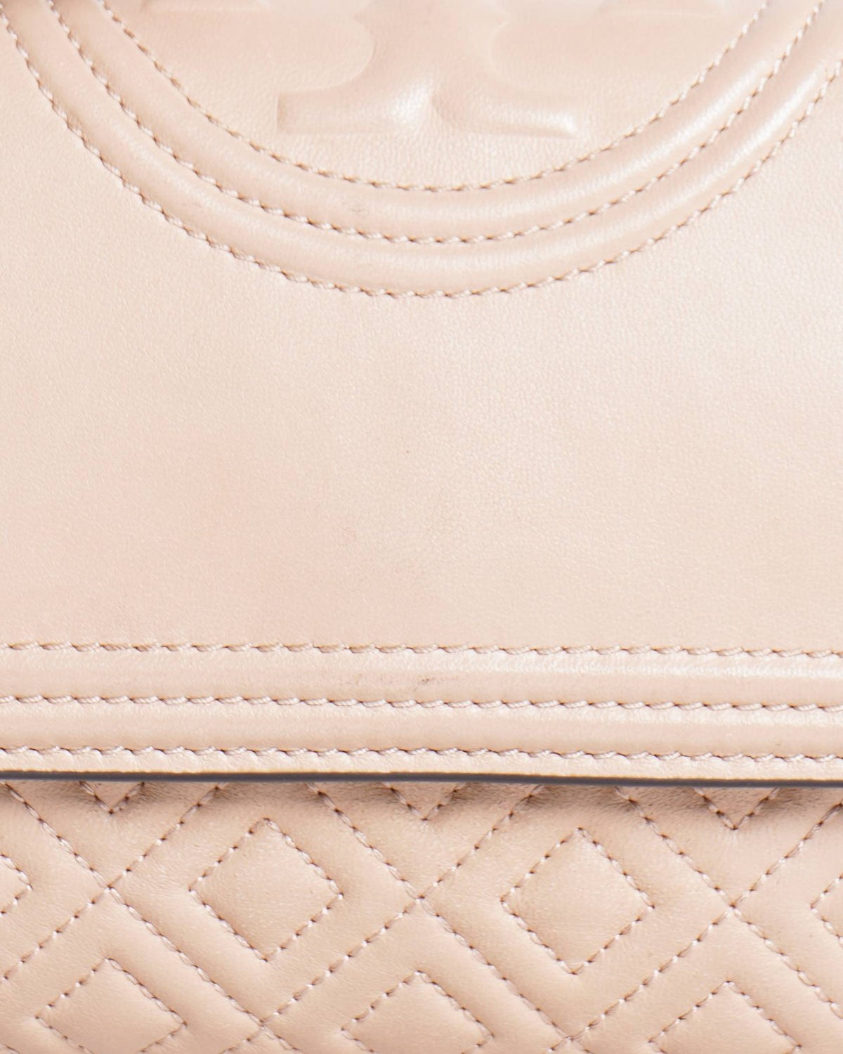 Tory Burch Quilted Fleming Convertible Shoulder Bag In Beige