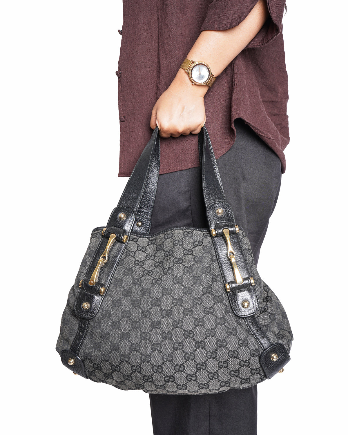 Gucci pelham gg canvas shoulder bag