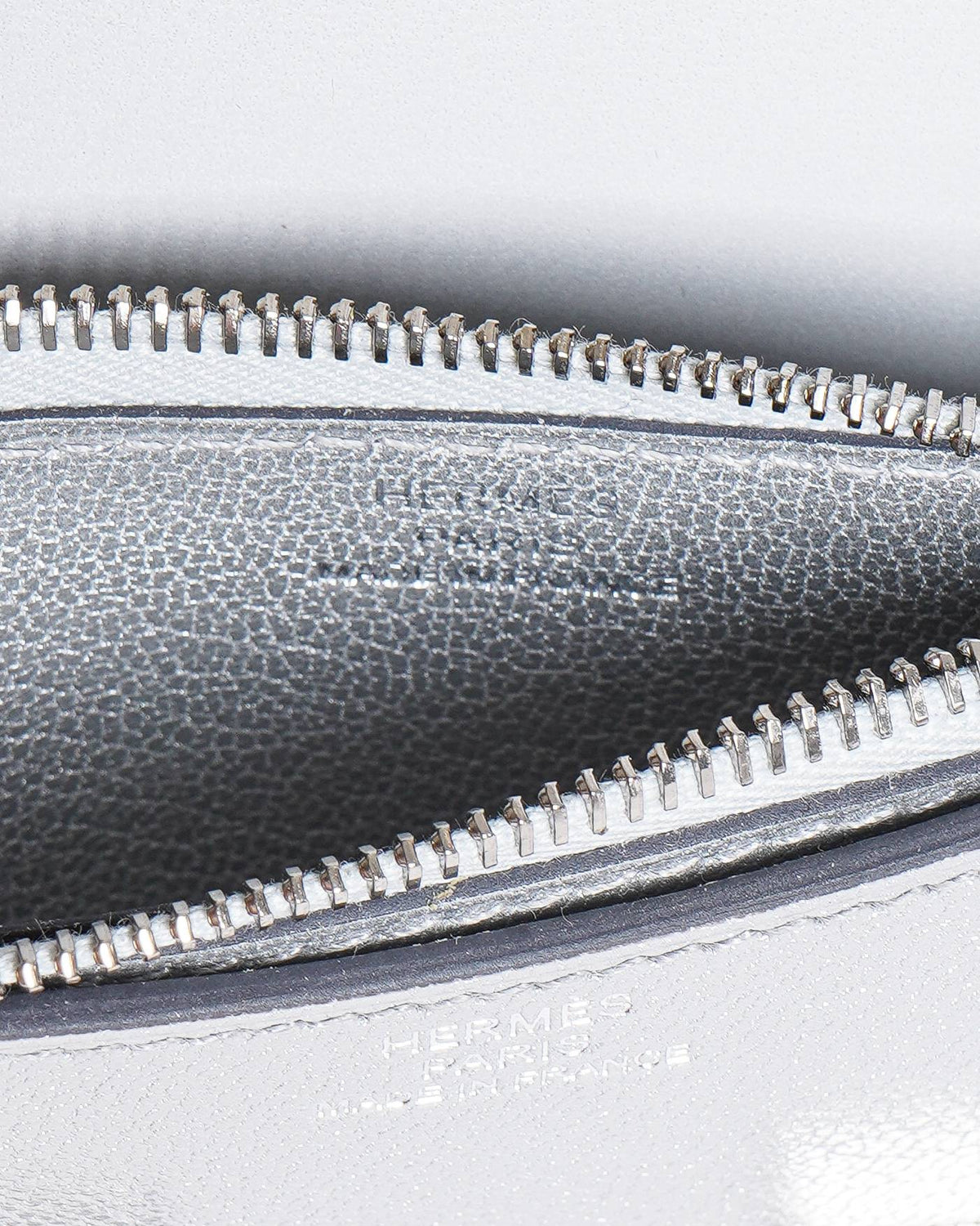 Hermès constance Slim wallet