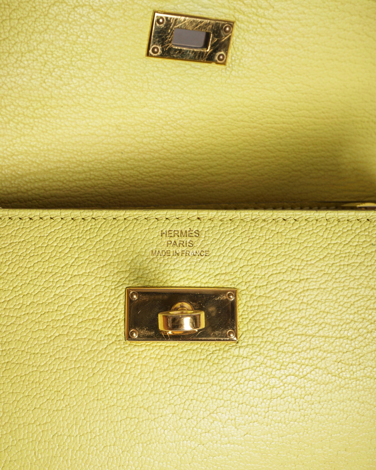Hermès Kelly Wallet To Go Lime Chèvre Leather Gold Hardware