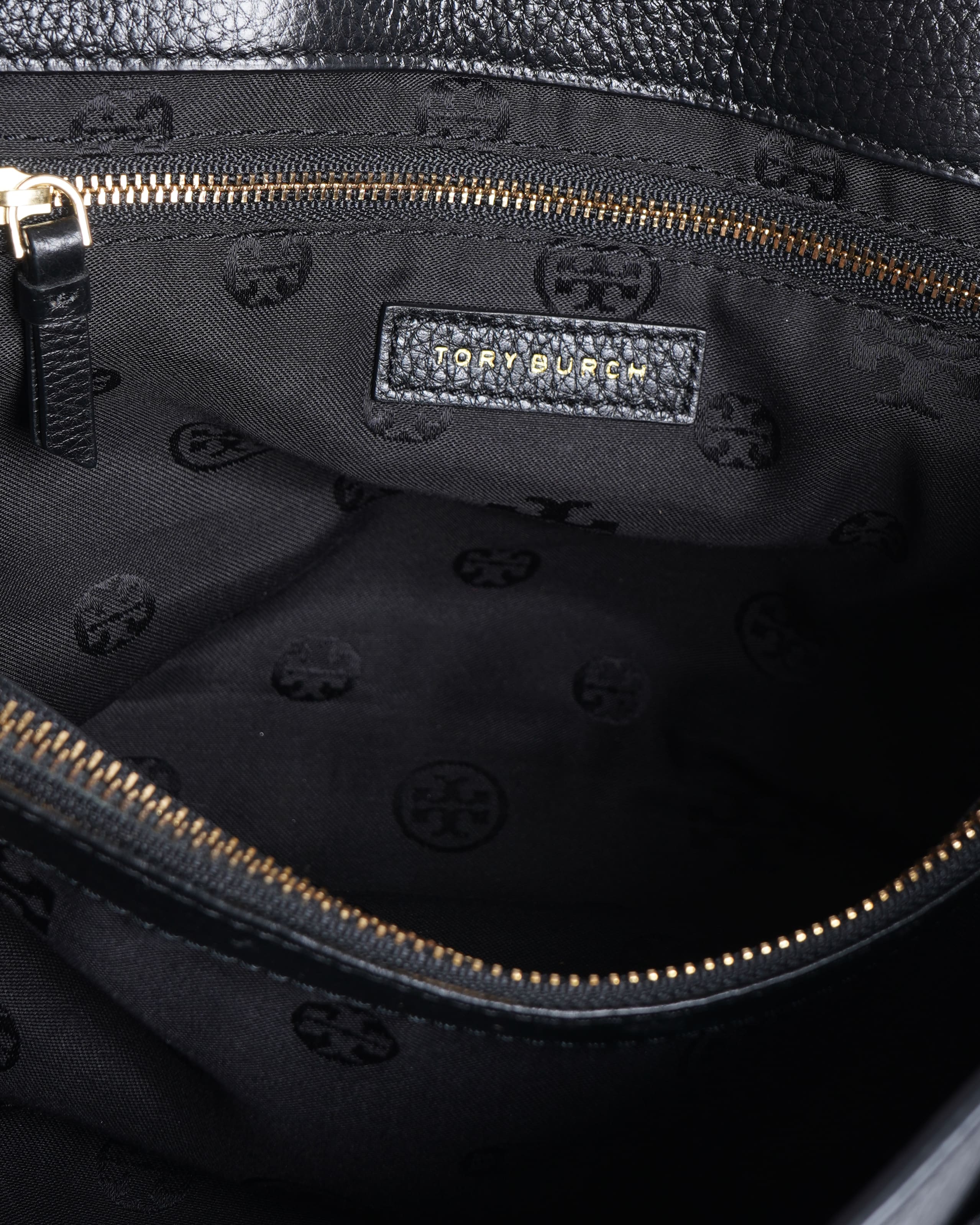 Tory Burch Logo Leather Shoulder Bag In Black