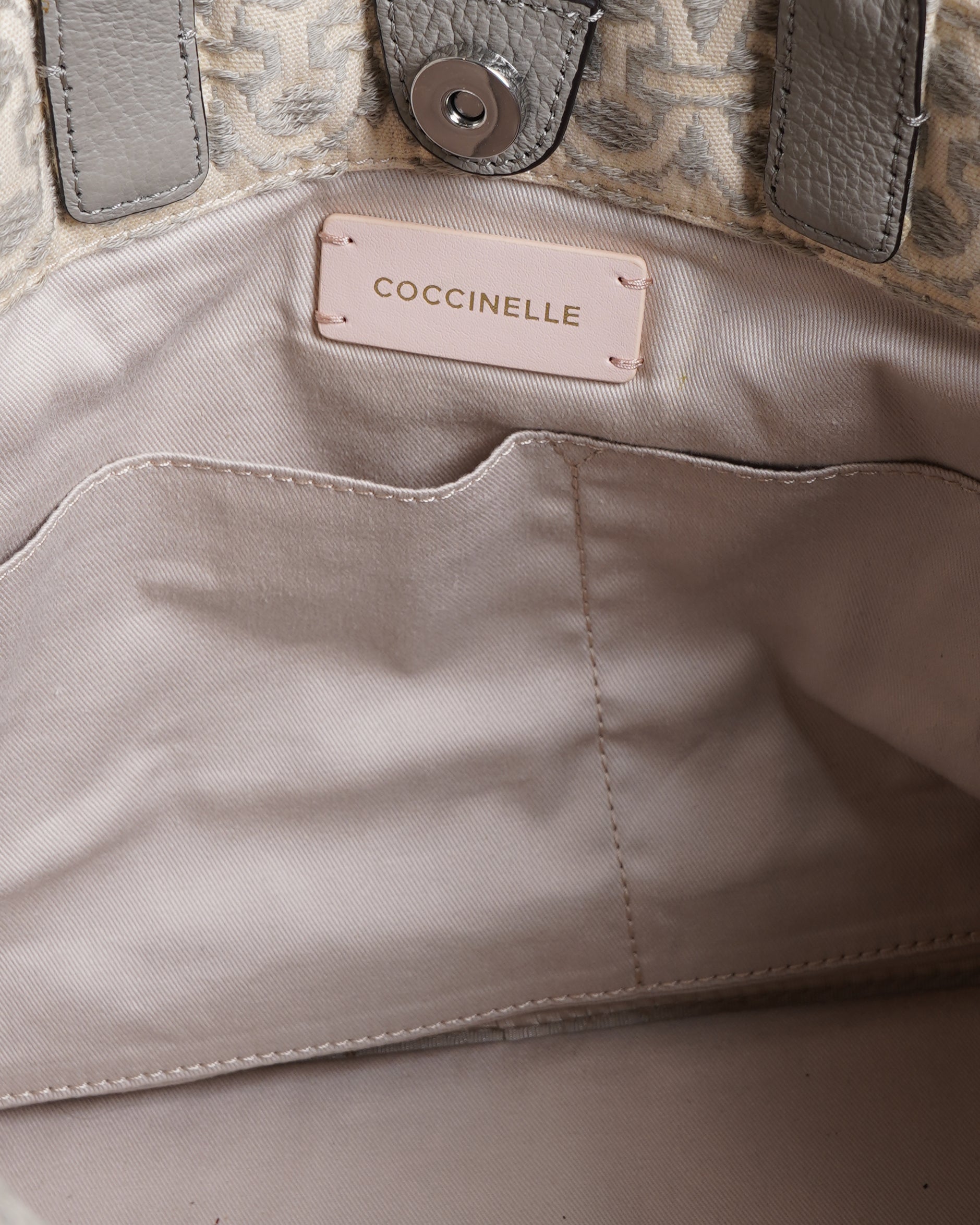 Coccinelle never without tote bag