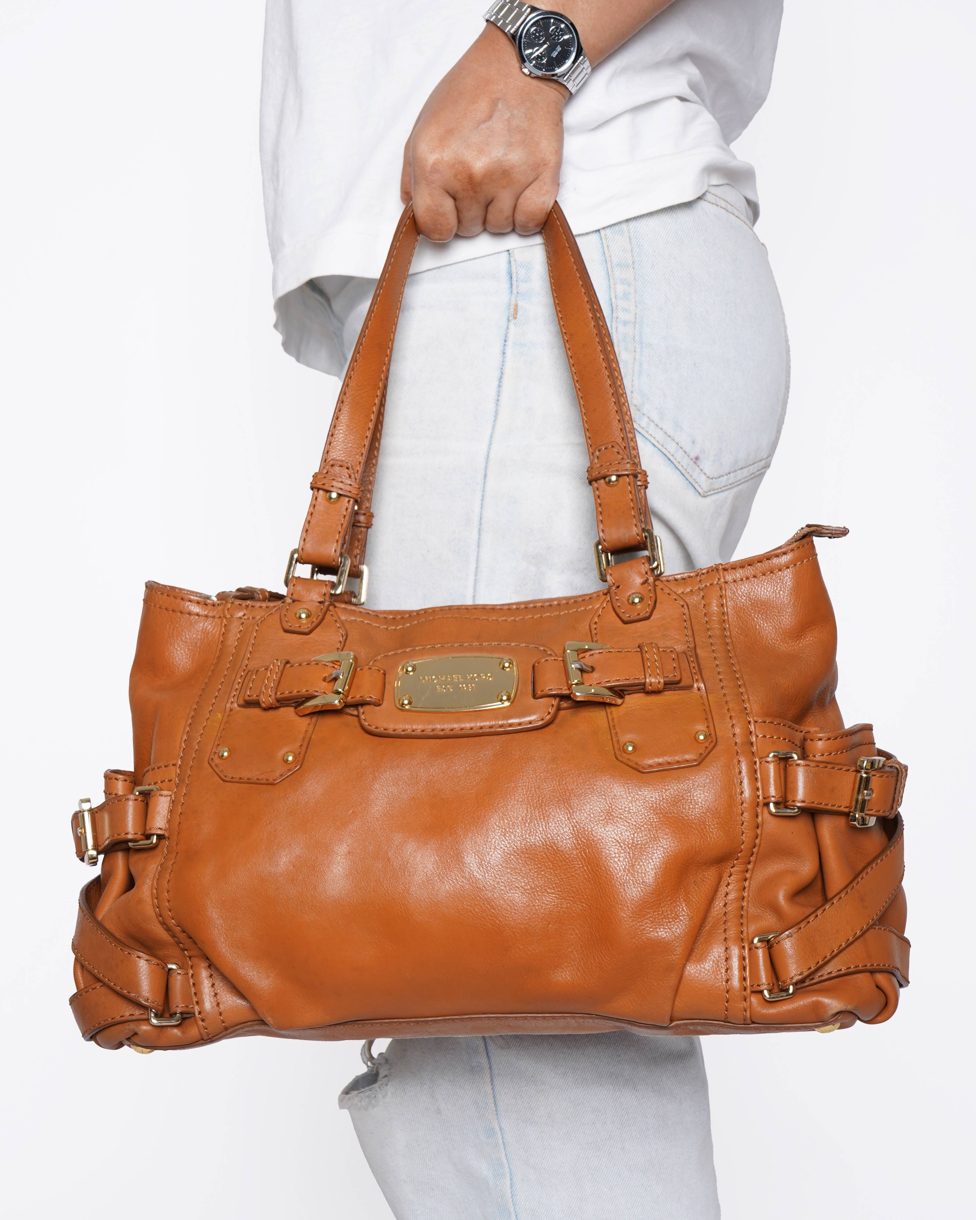 Michael Kors Kors Brown Leather shoulder bag