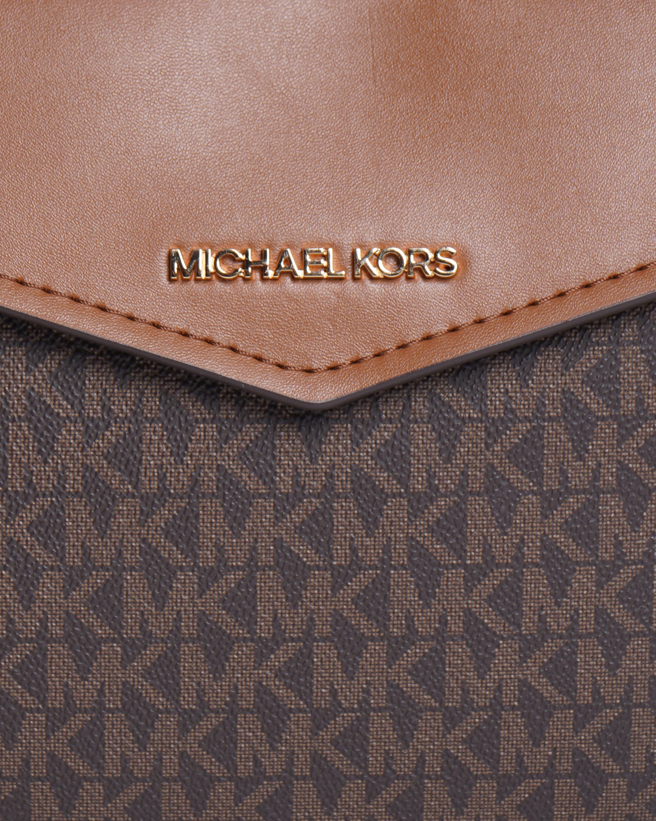Michael kors signature monogram wristlet