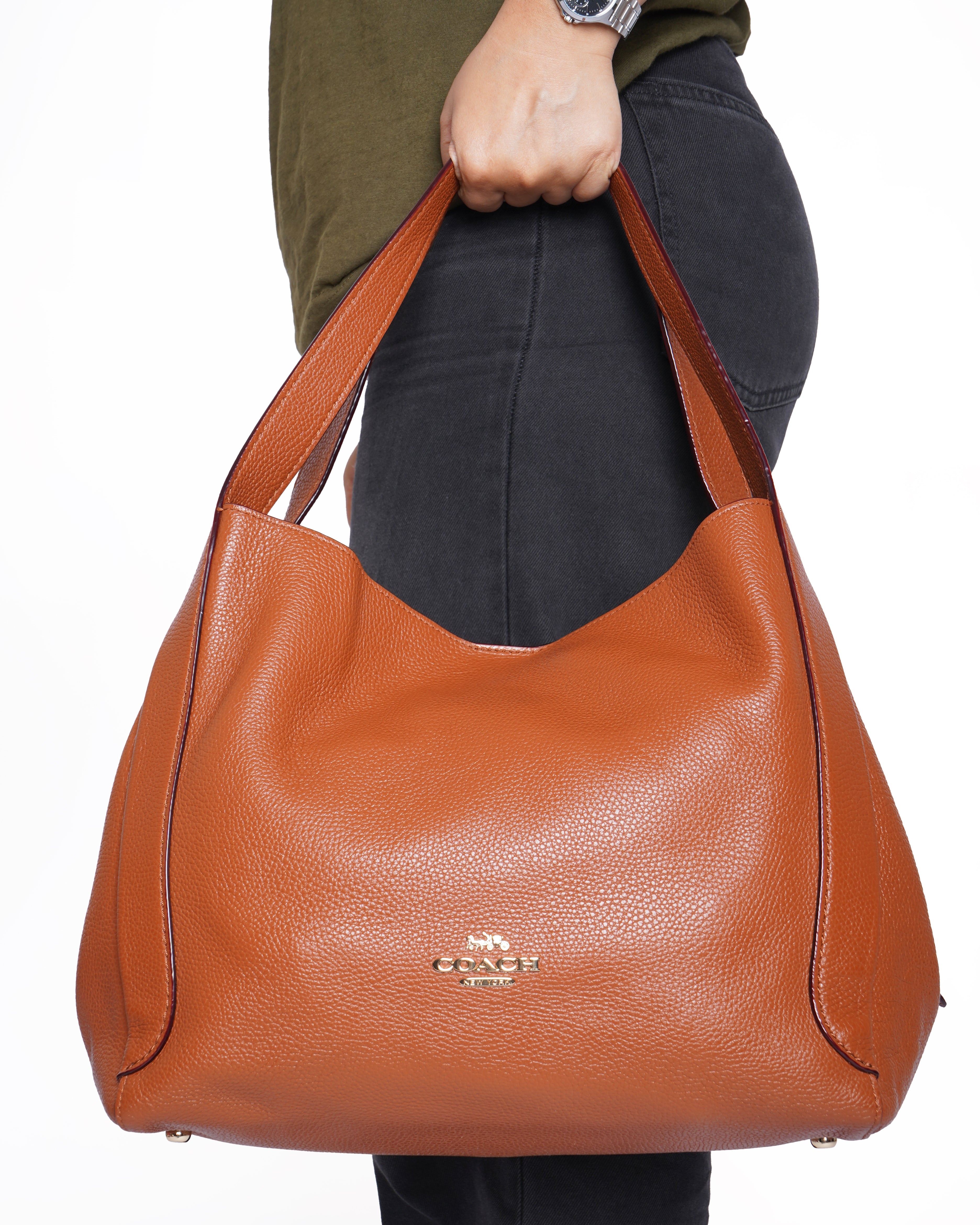 Coach Restored Hadley Hobo in brown