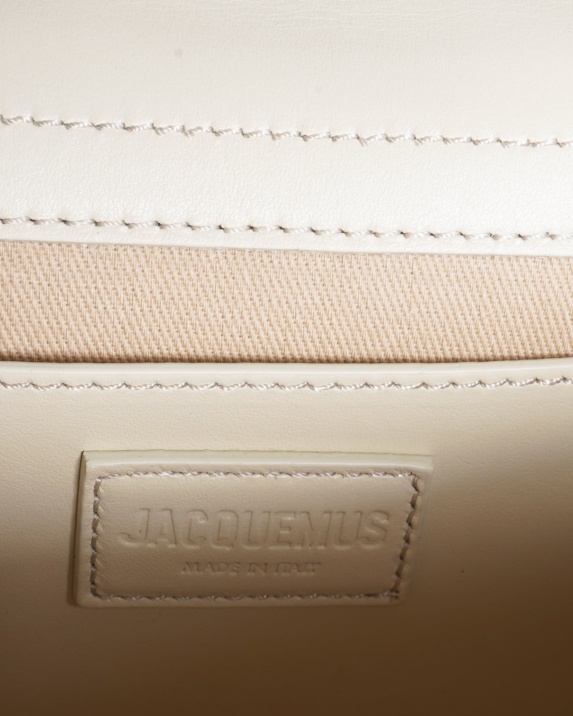 Jacquemus Le Grand Bambino Crossbody Bag In White