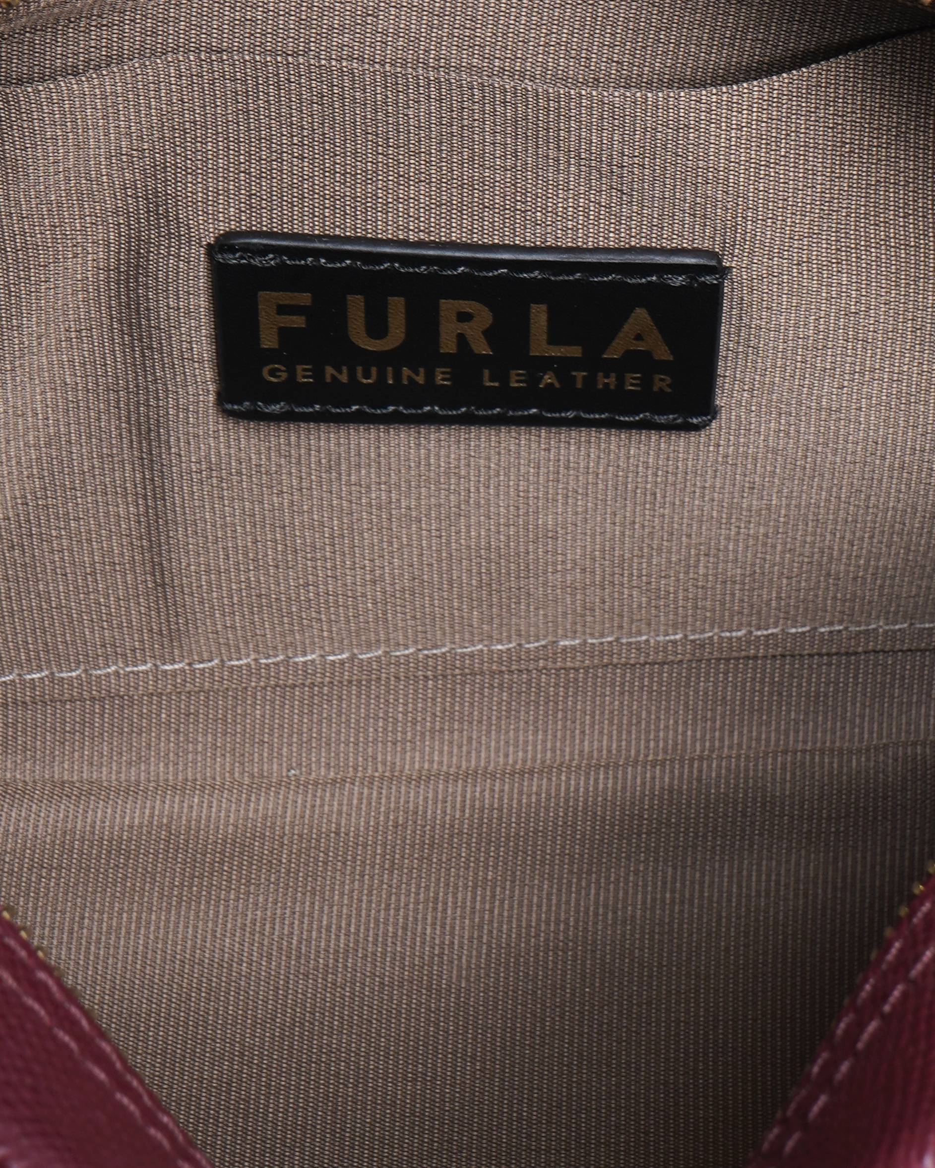 New Furla 
Talco Lilli Extra Large Leather CrossBody Bag