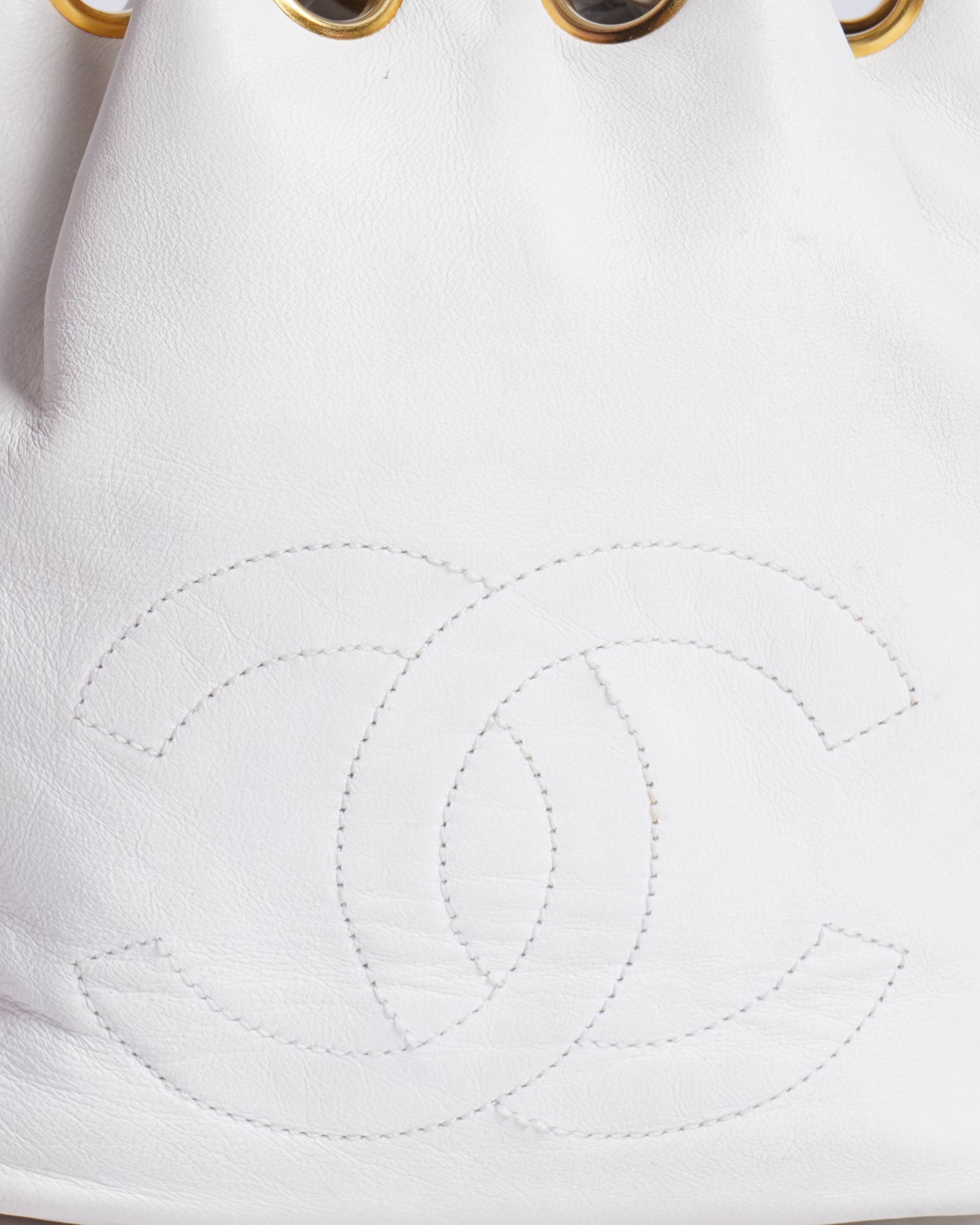 Chanel 1990's vintage labmskin bucket bag