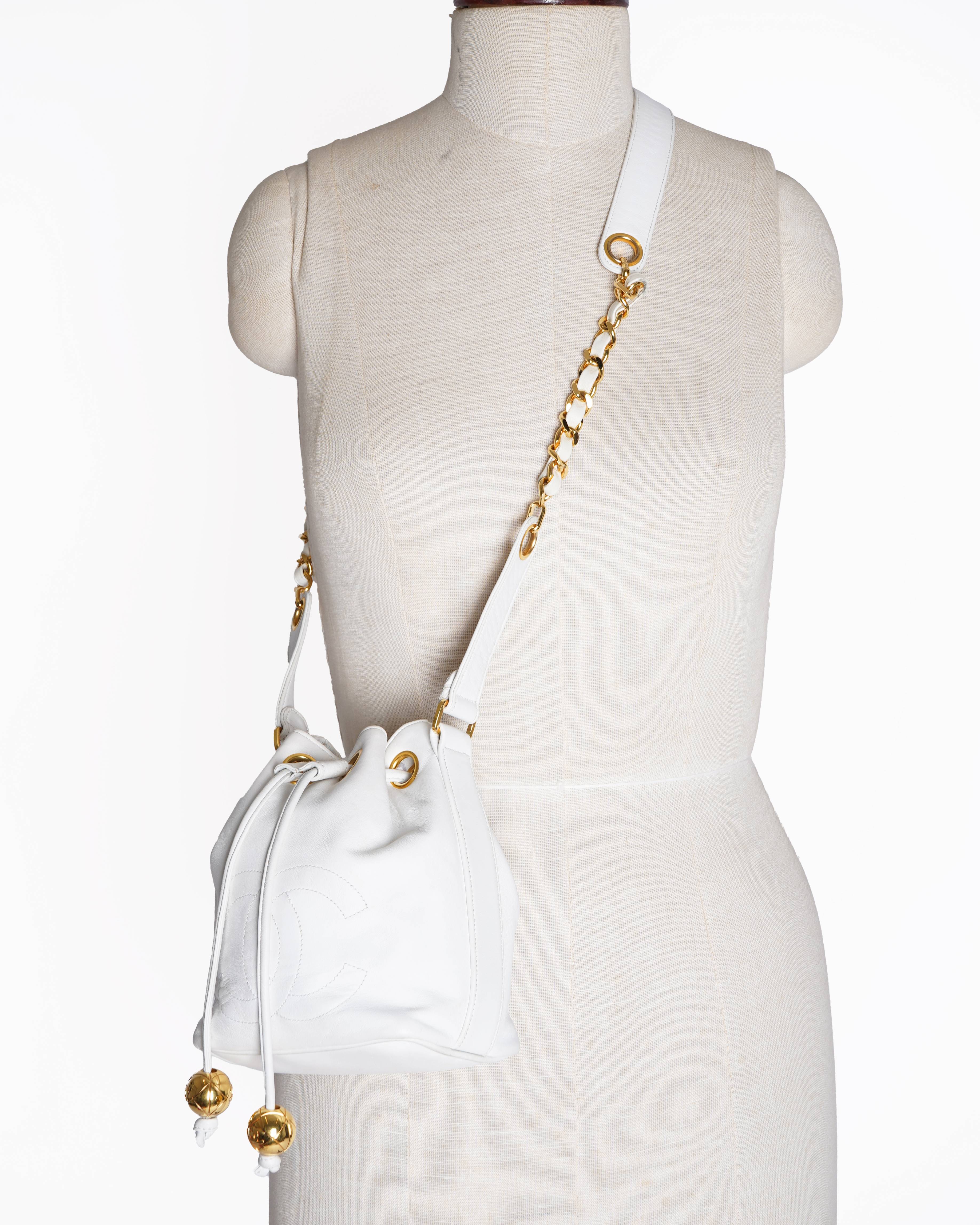 Chanel 1990's vintage labmskin bucket bag