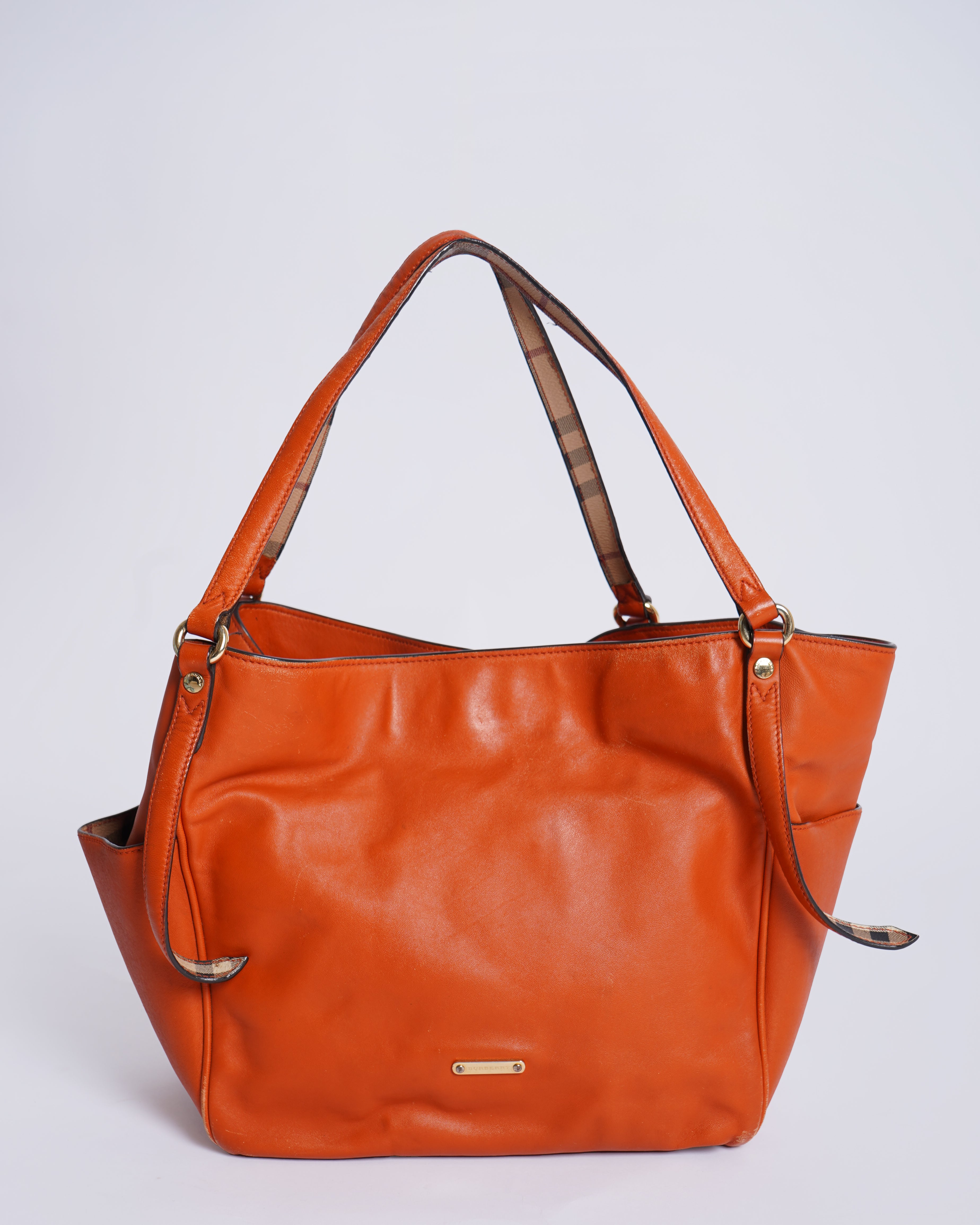 Burberry Canterbury Leather Shoulder Bag In Orange