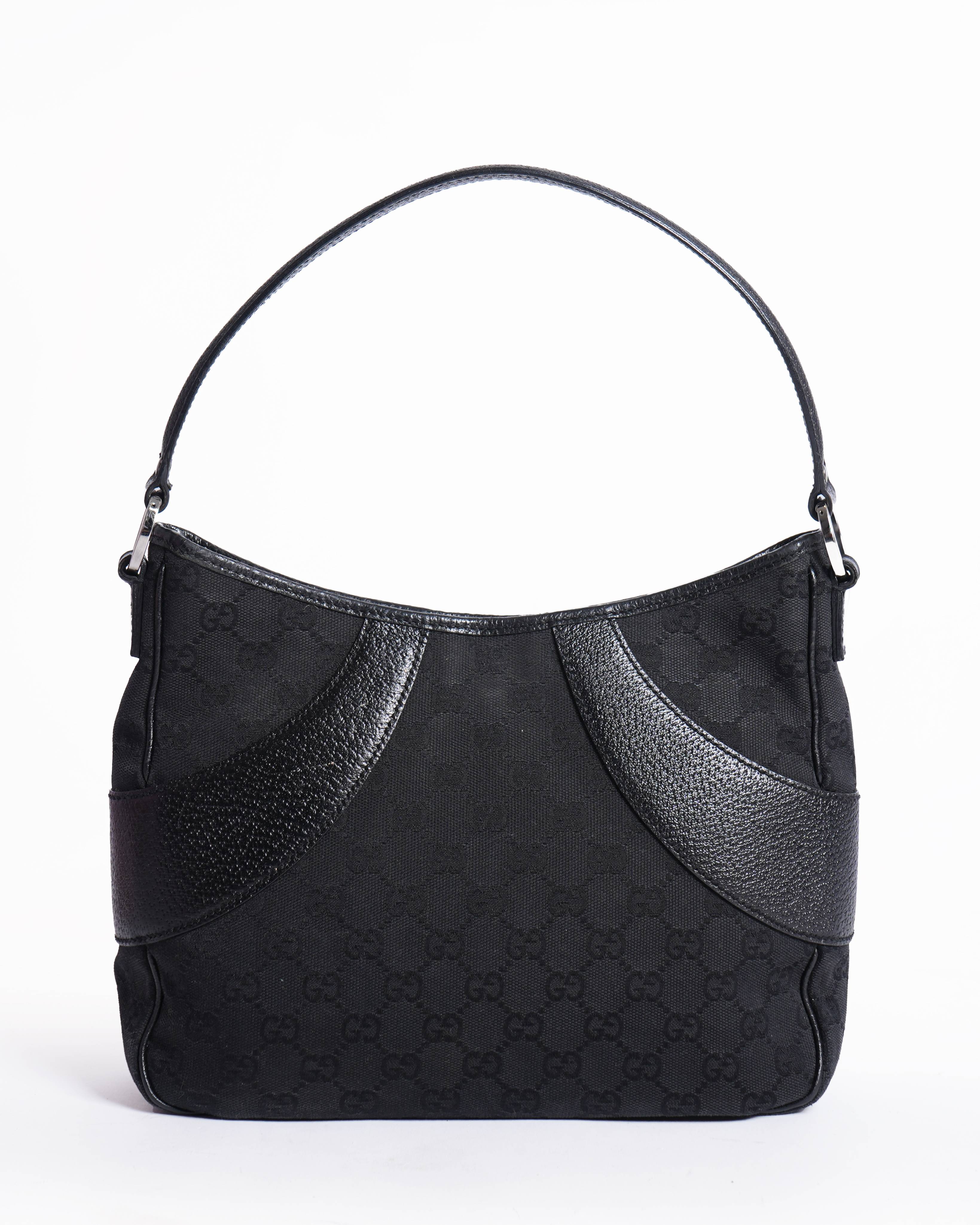 Gucci gg black canvas shoulder bag