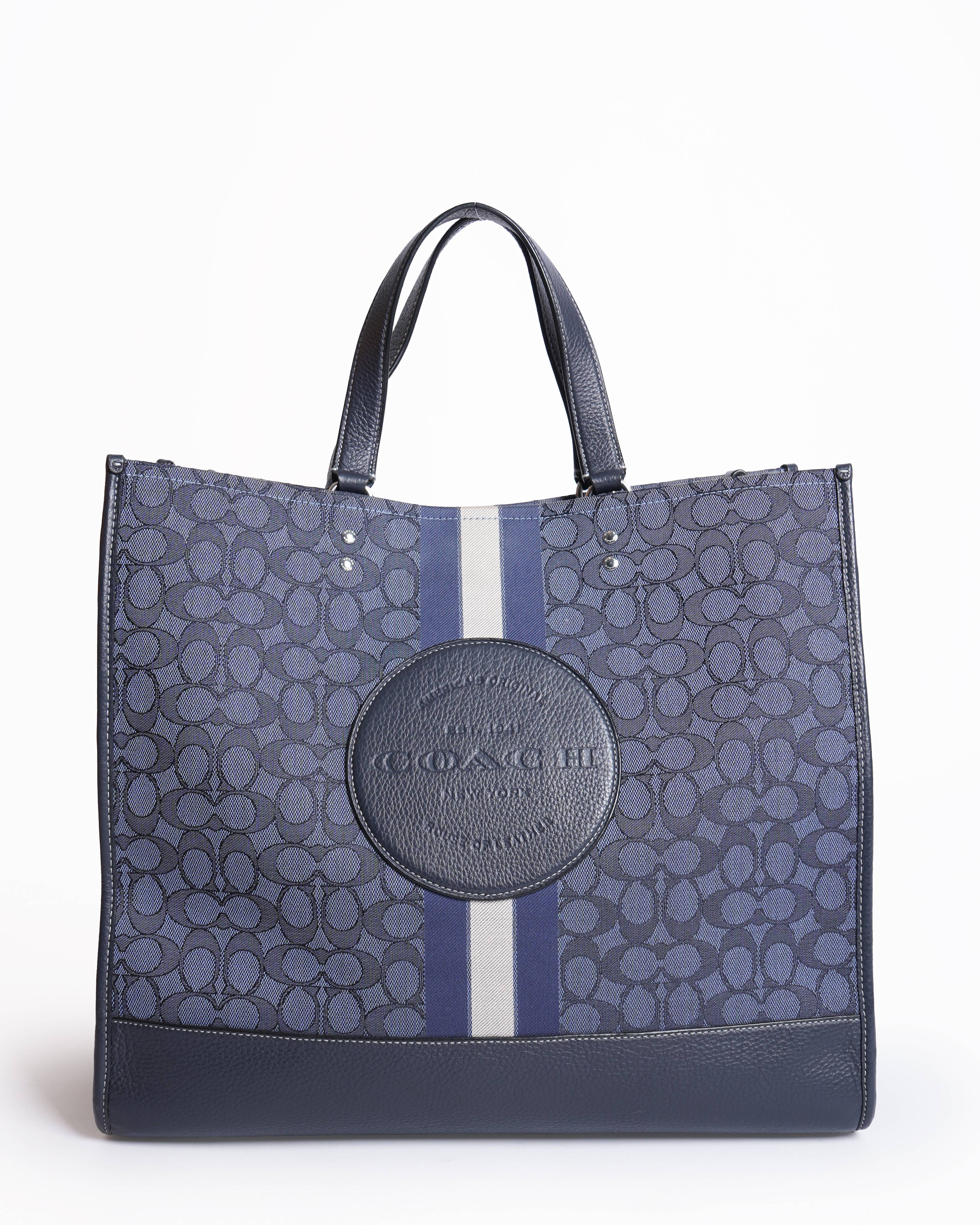 Coach dempsey tote 40 in signature jacquard