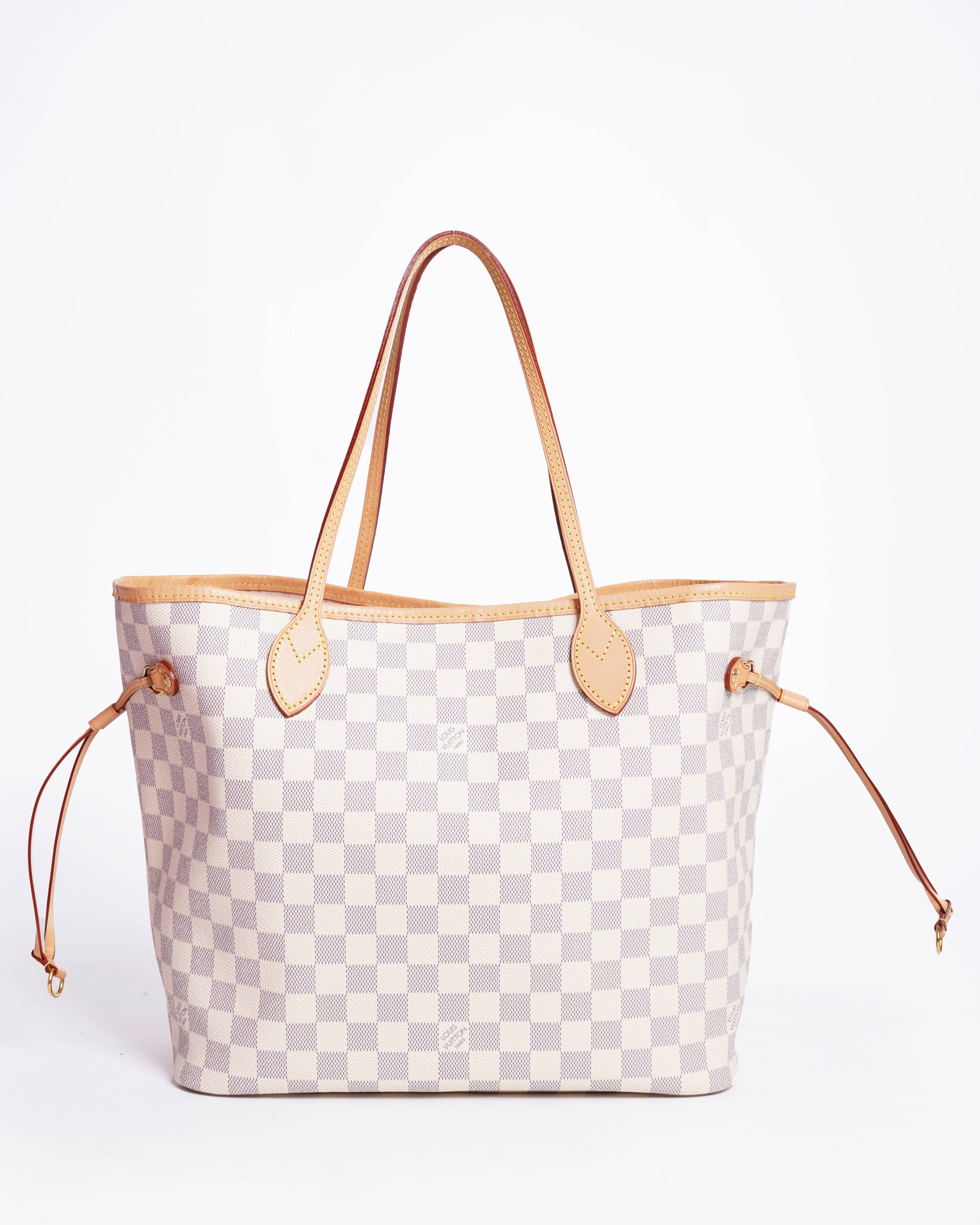 New Louis Vuitton Neverfull MM Rose Ballerine interior color tote bag