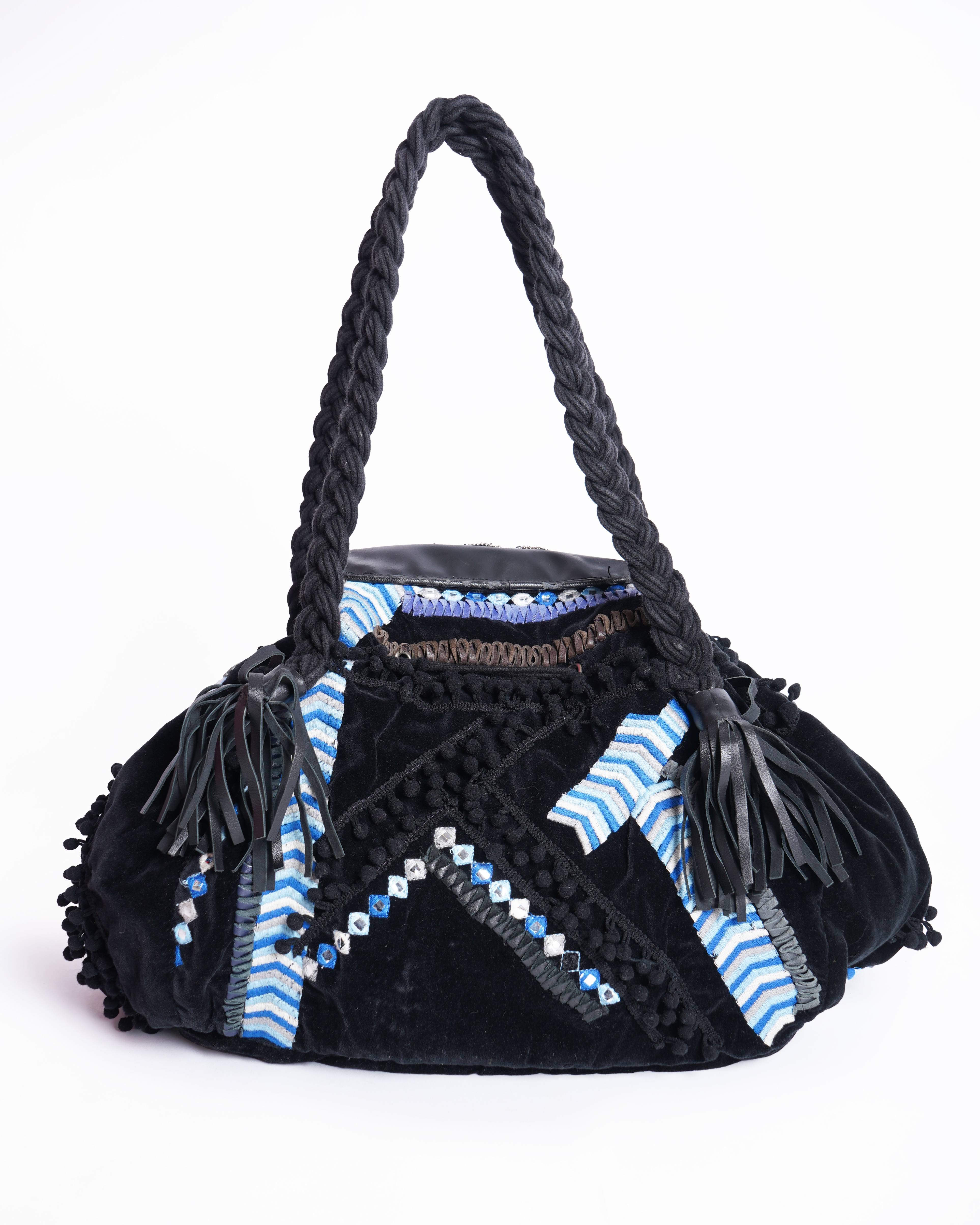 Vipul shah pom pom tote bag in black