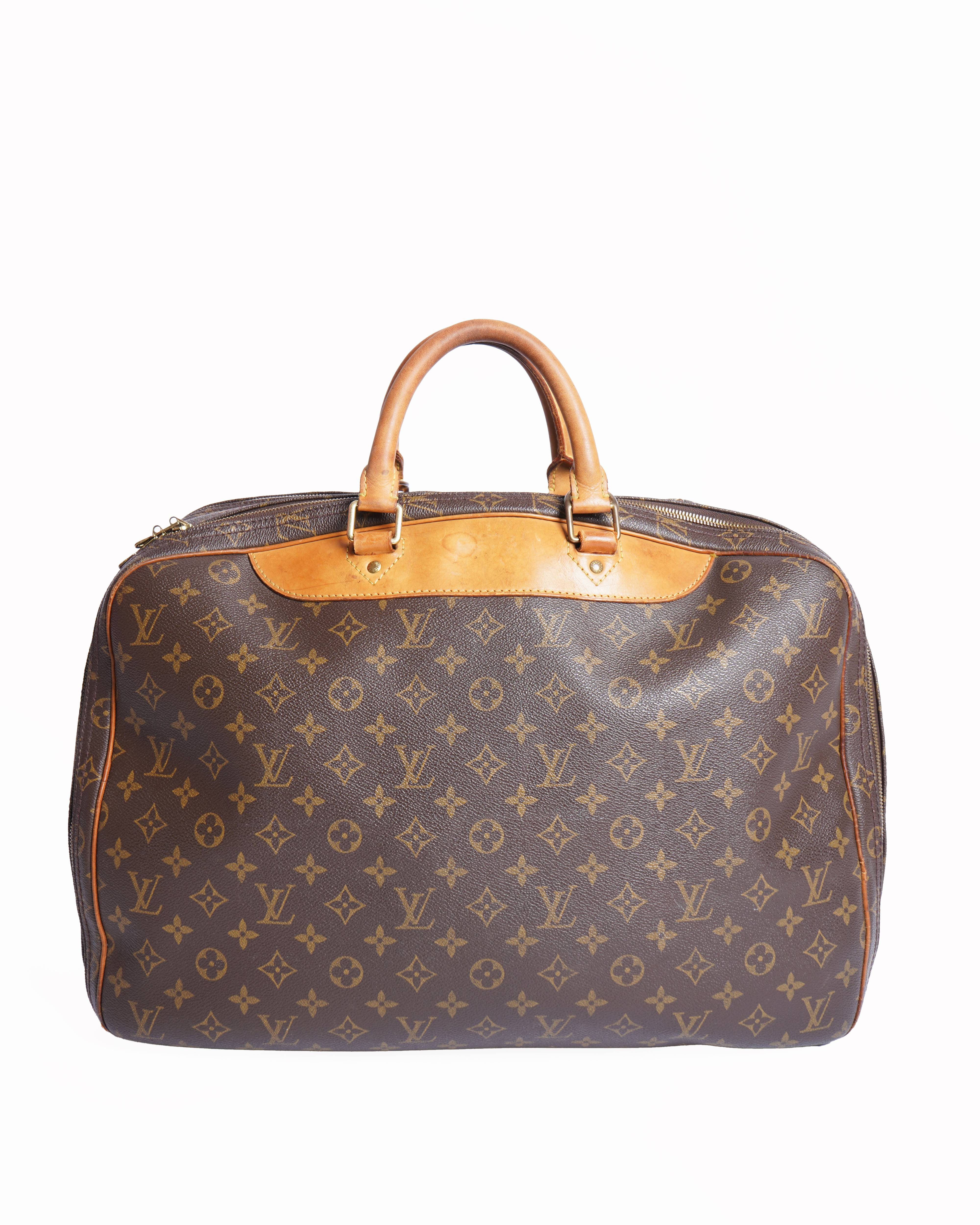 Louis Vuitton Keepall travel bag in Monogram canvas
