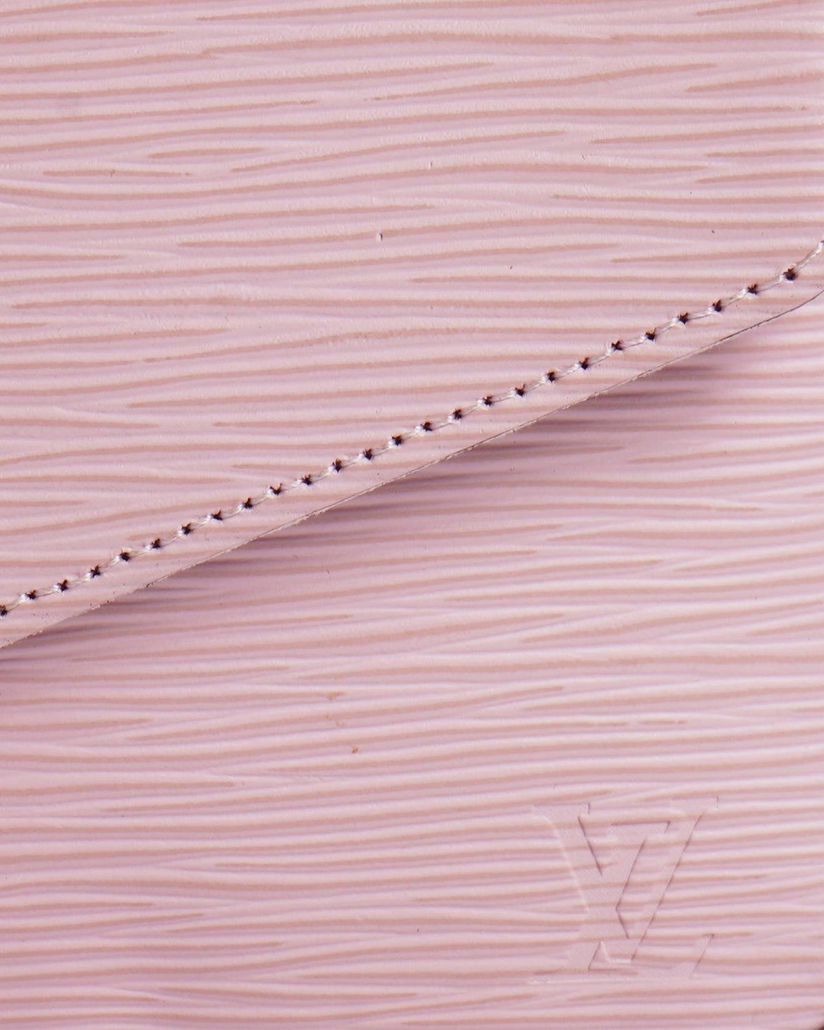 Louis vuitton rose ballerine felicie in epi leather crossbody bag