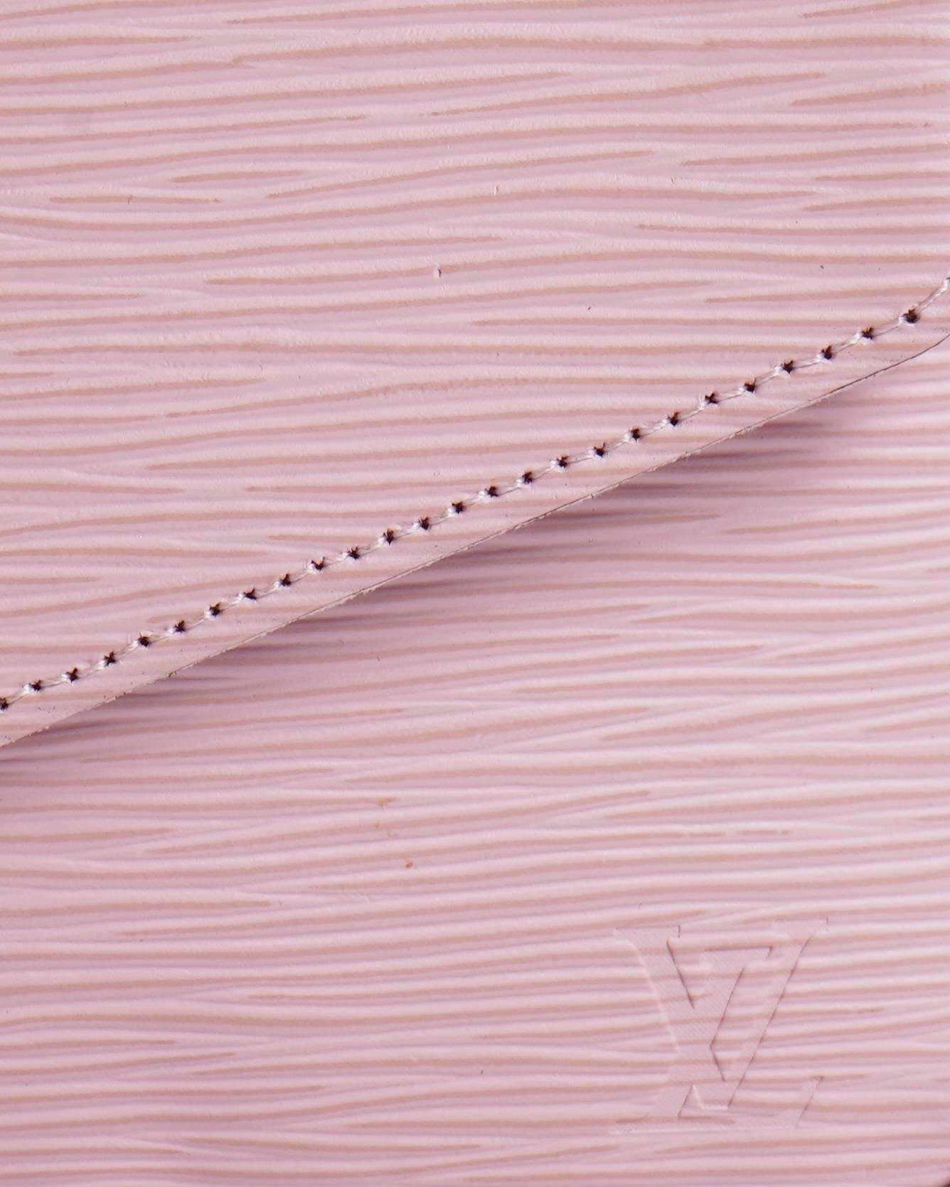 Louis vuitton rose ballerine felicie in epi leather crossbody bag