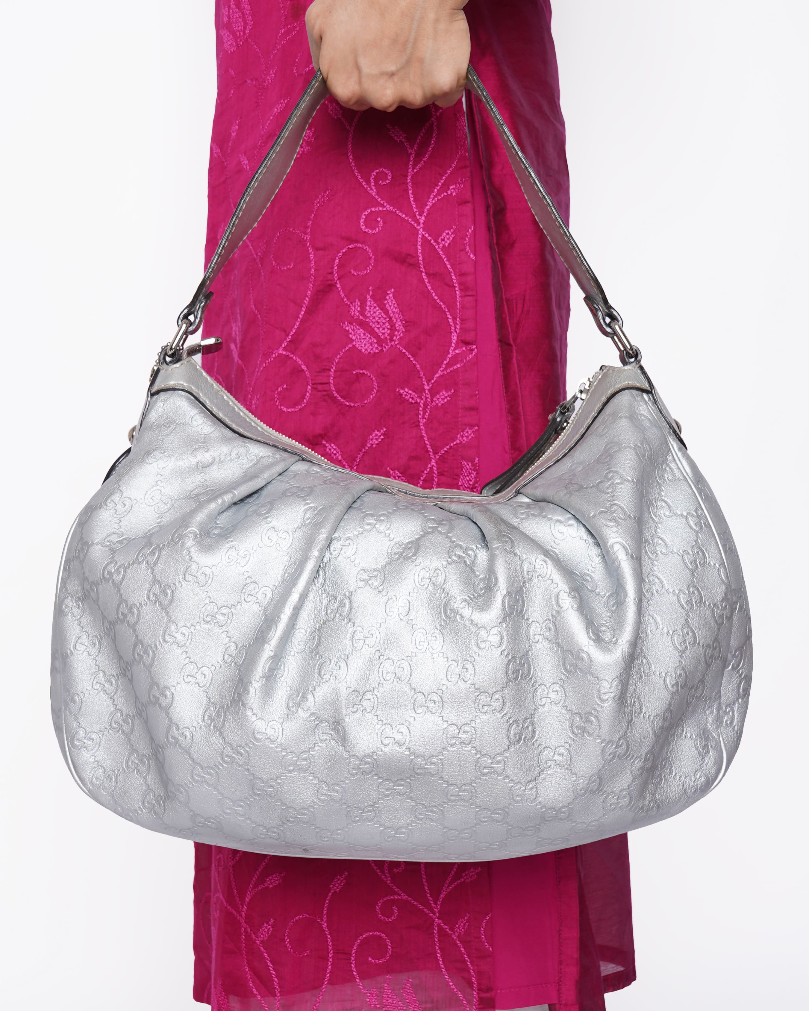 Gucci Guccissima Sukey Medium Shoulder Bag In Silver