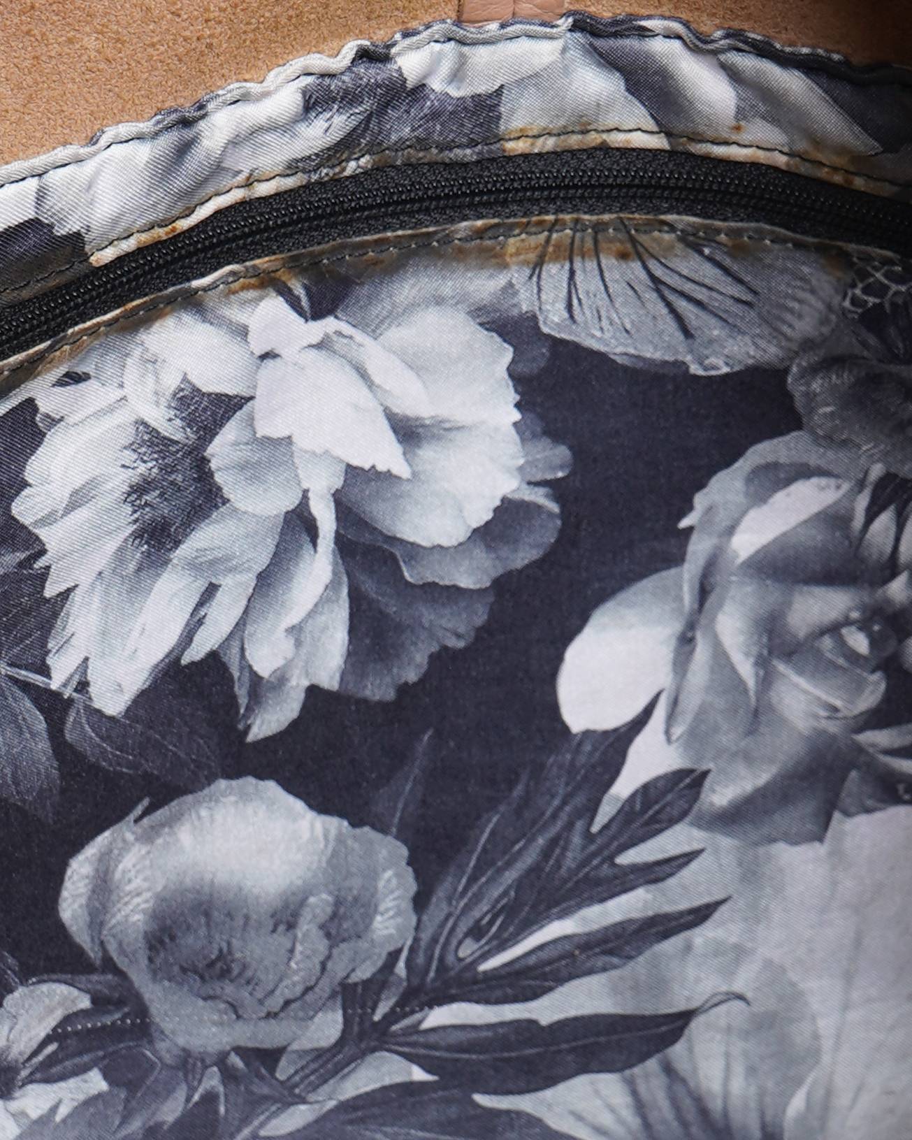 Ted Baker beige Leather Shoulder Bag