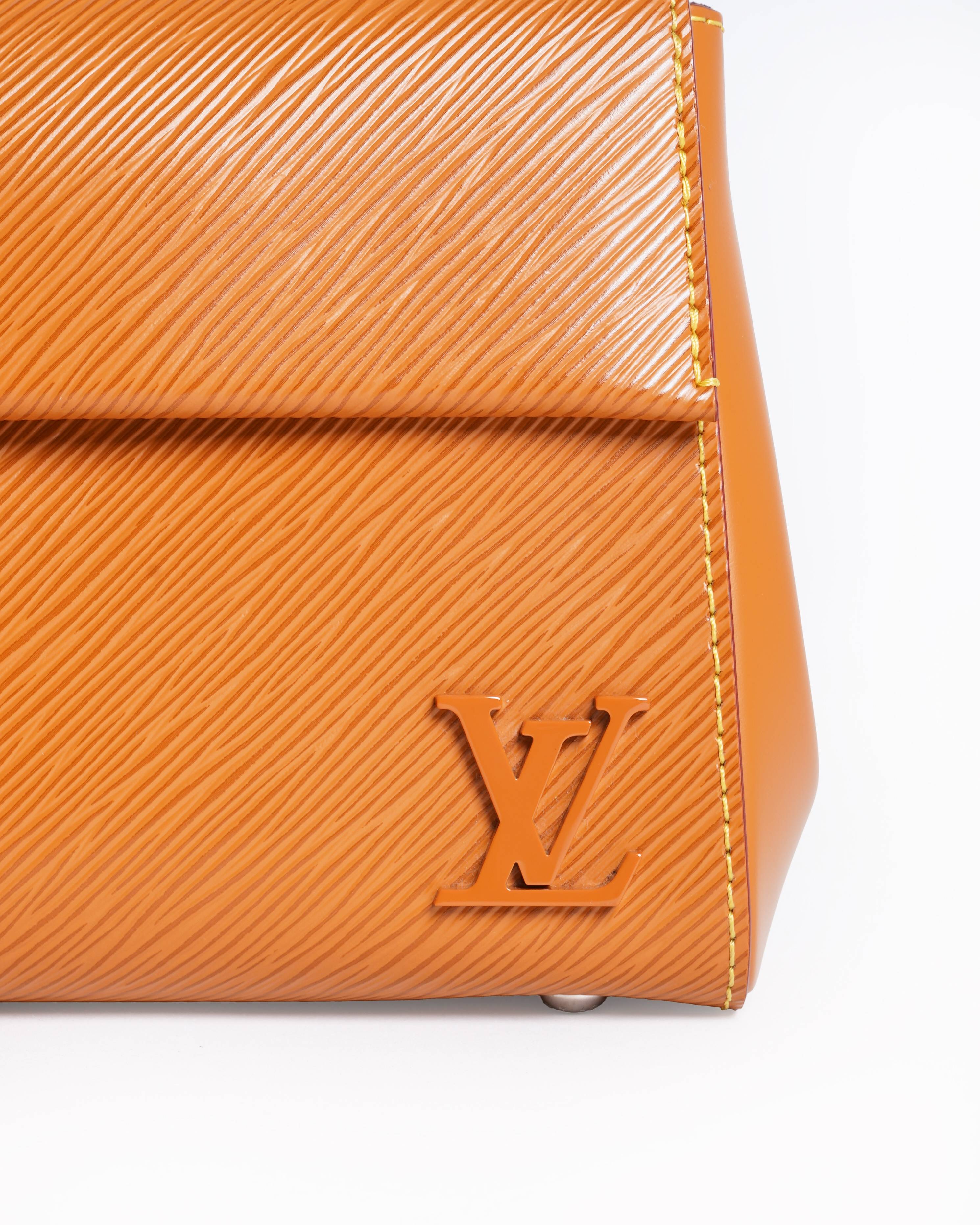 New Louis Vuitton Cluny Mini Epi Handbag