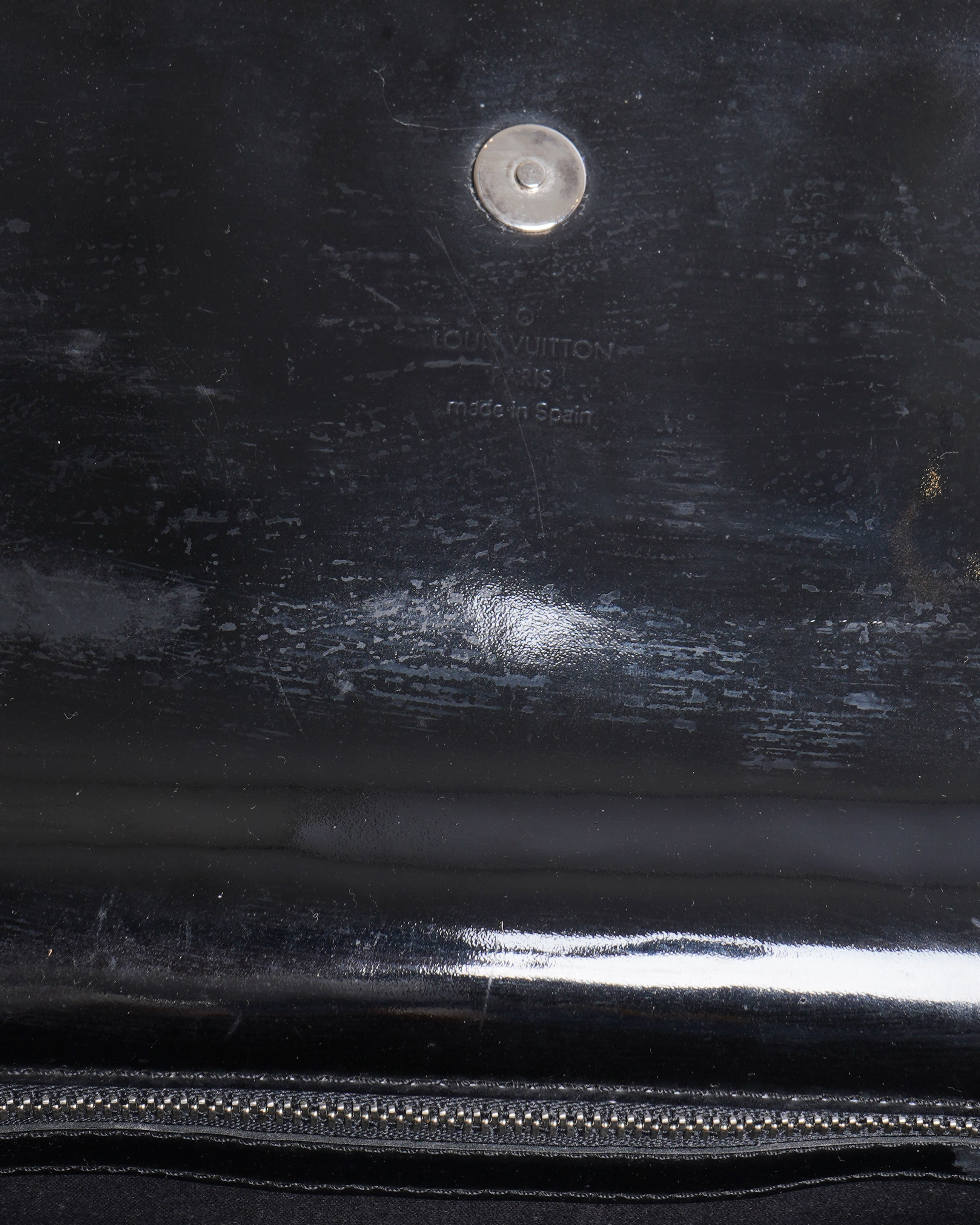 Louis Vuitton Rouge Vernis Solo Clutch