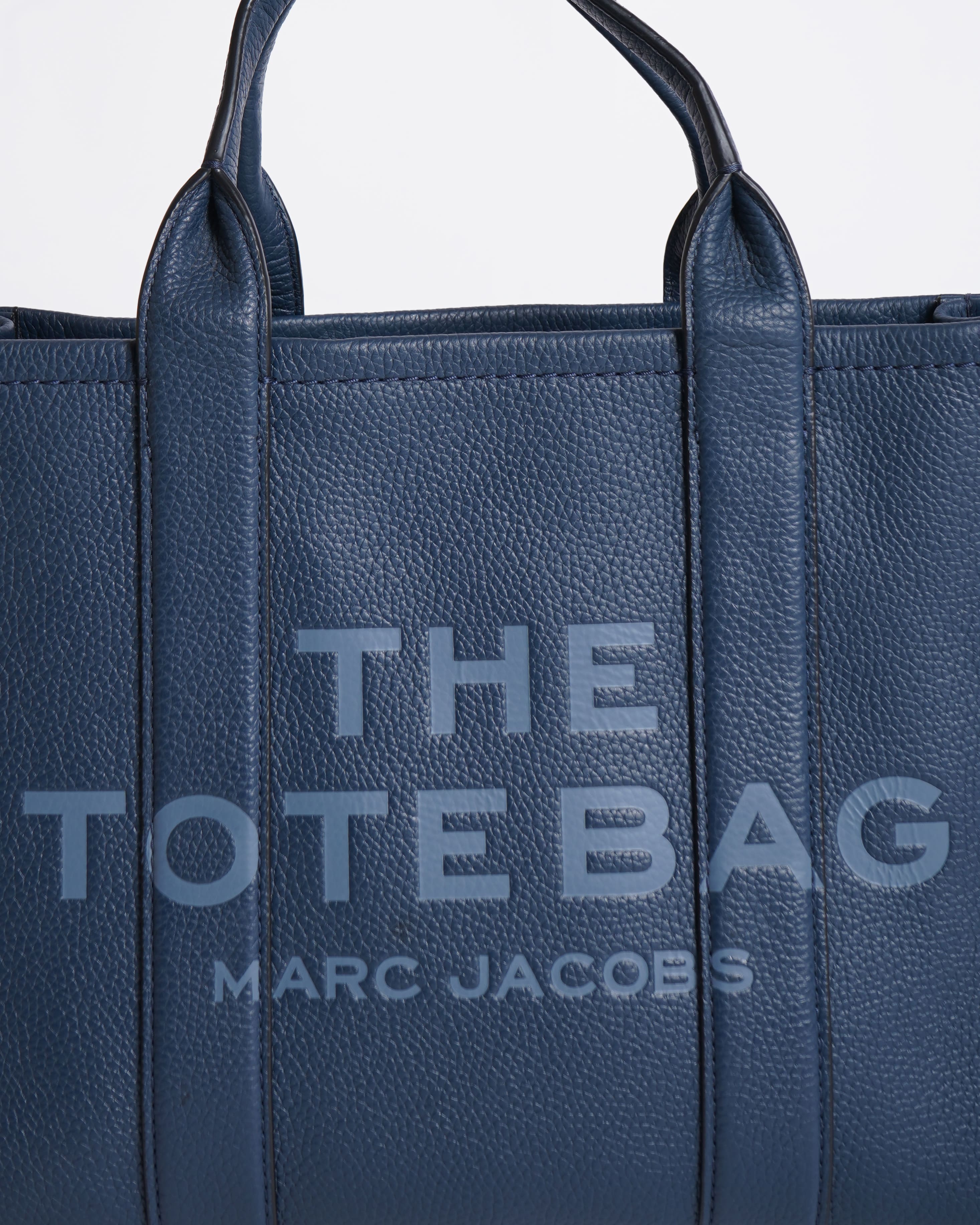 Marc Jacobs the medium tote bag