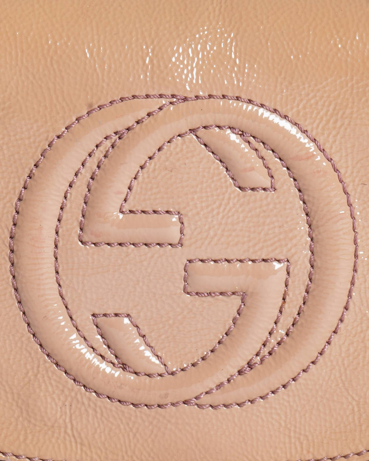 Gucci Beige Patent Leather Soho Flap Chain Crossbody Bag