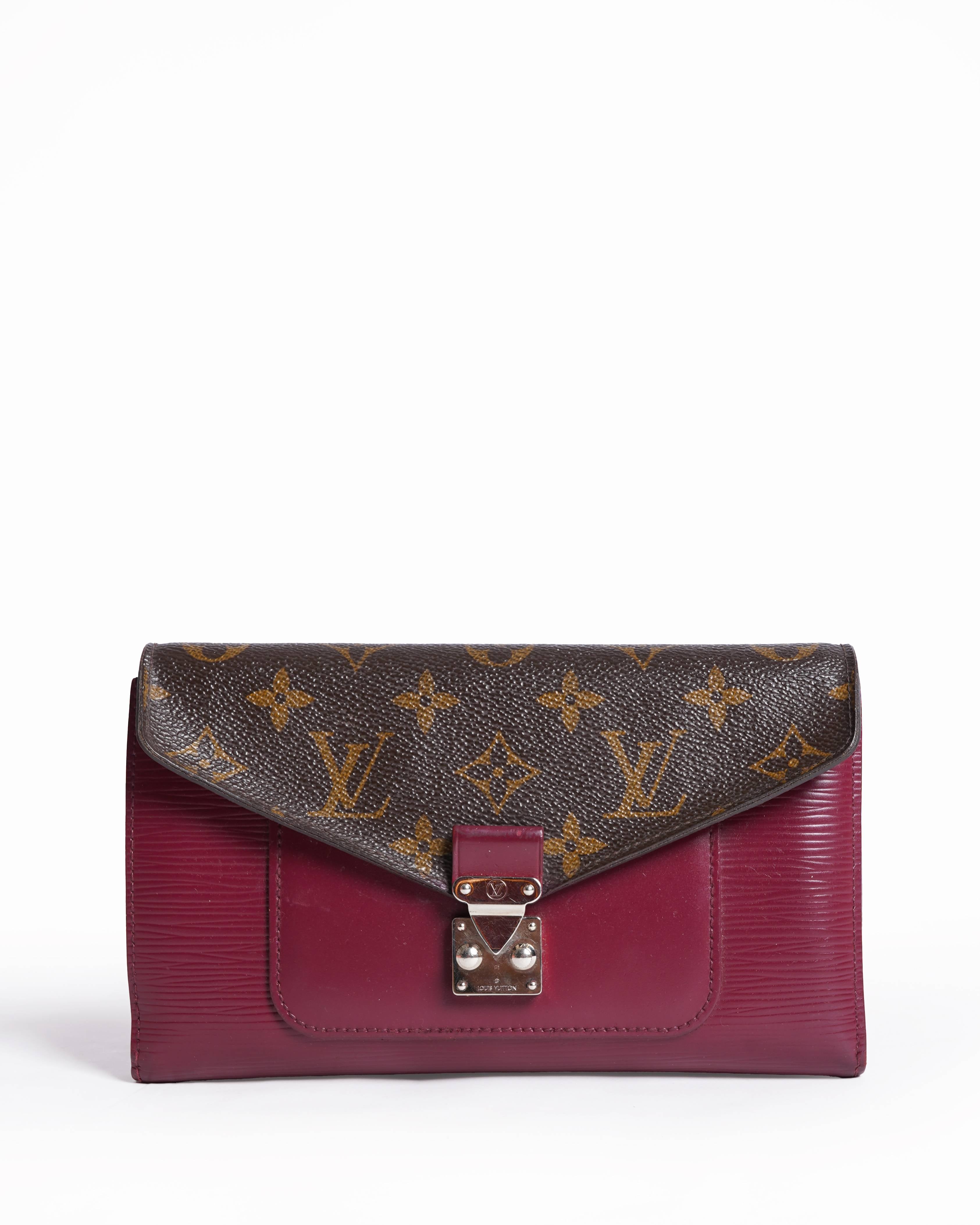 Louis Vuitton
Red Epi Monogram Marie Rose Wallet