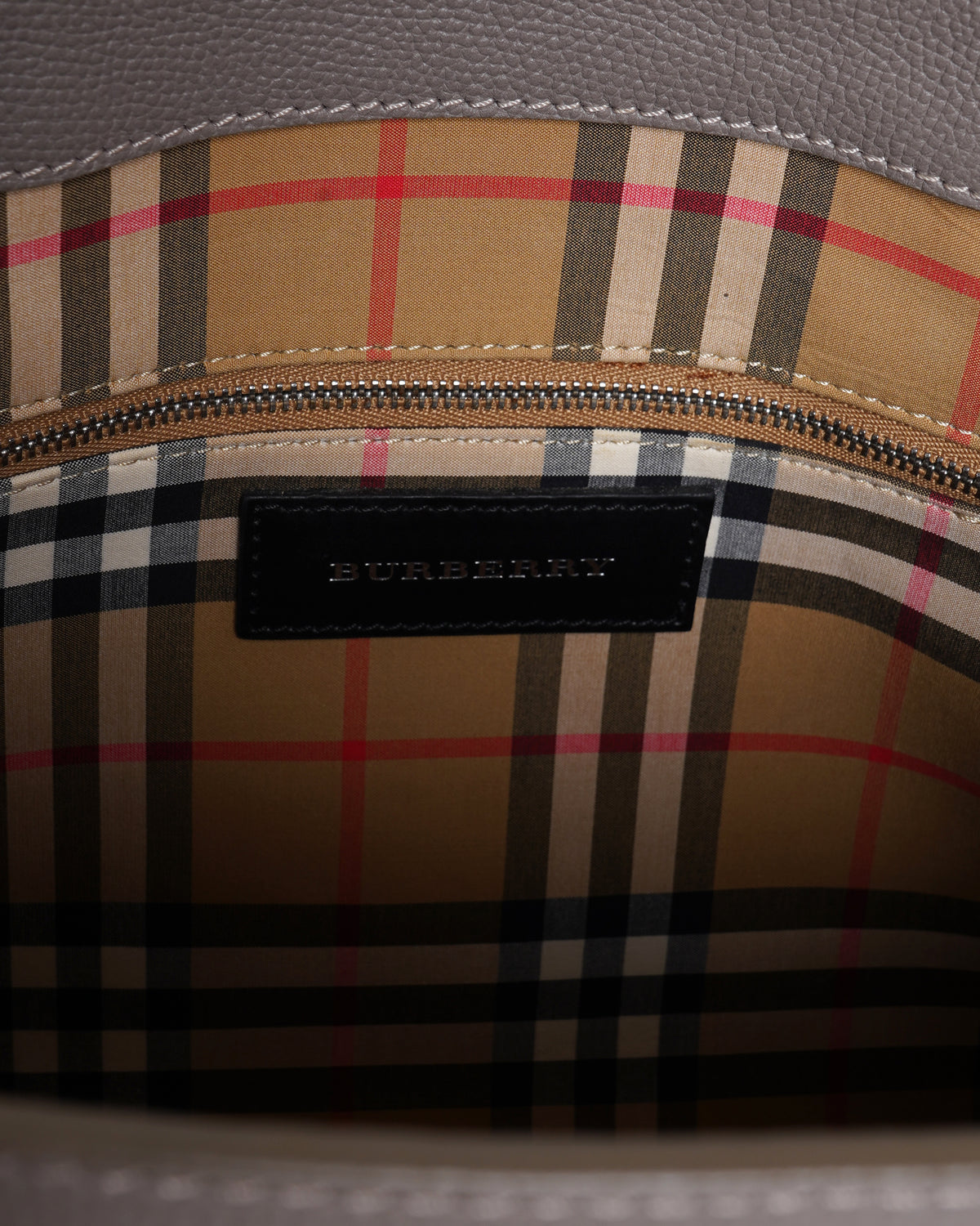 Burberry 
Medium Banner Tote Bag