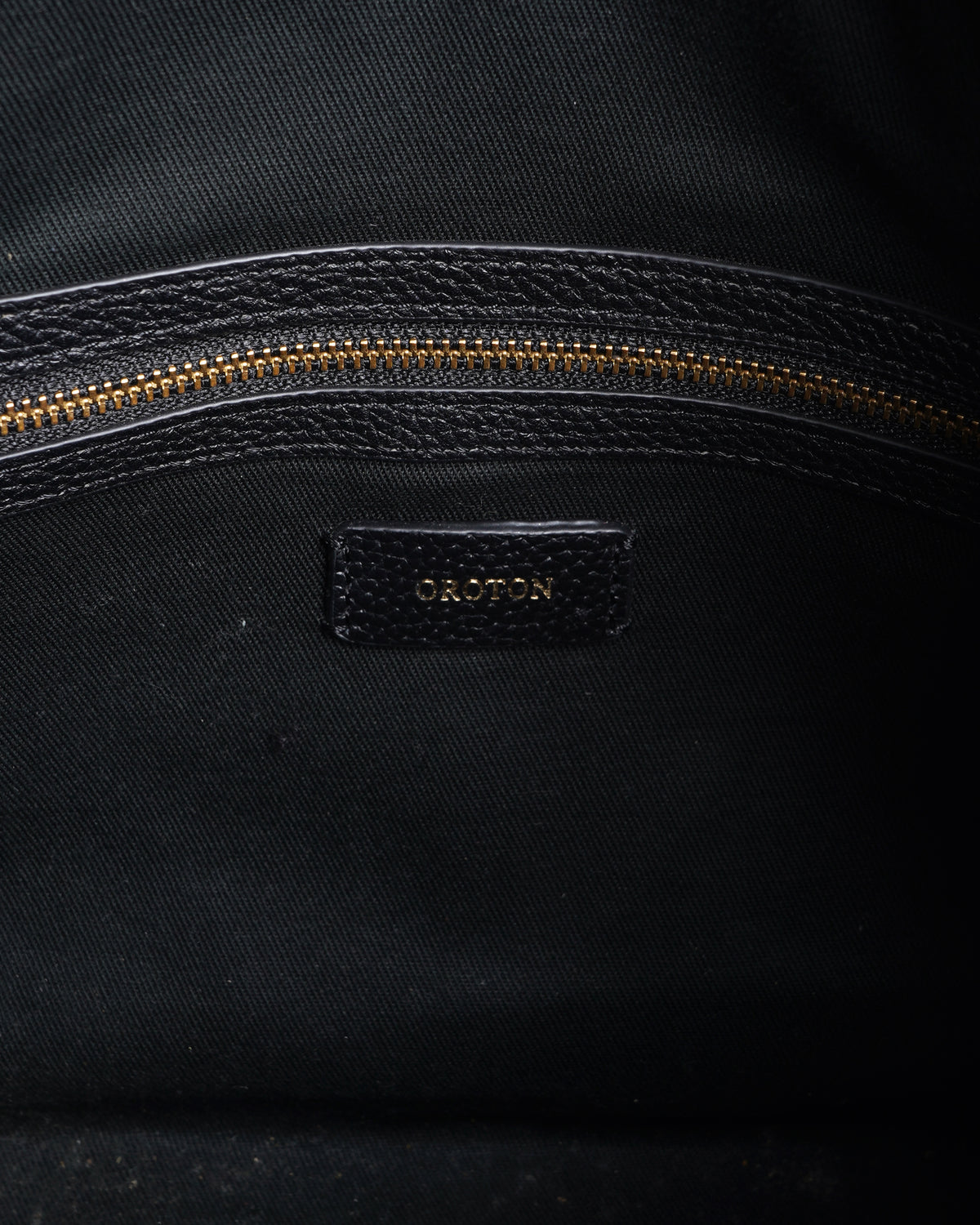 Oroton Shoulder Bag in Black