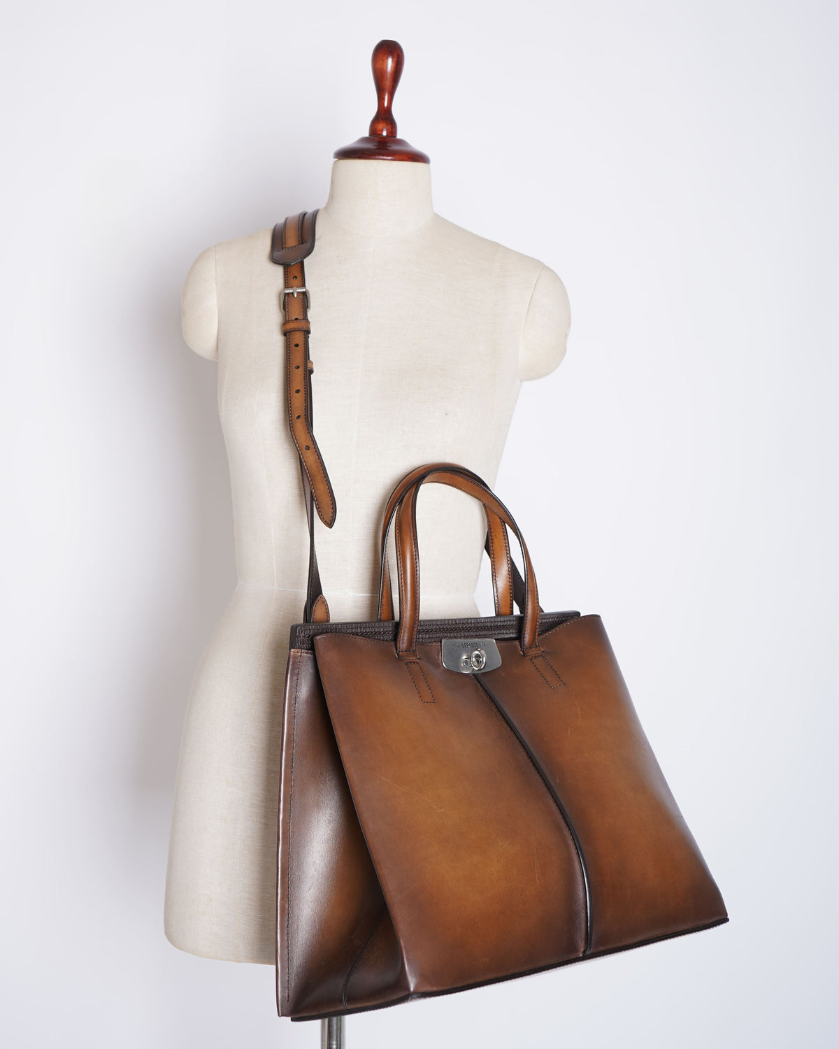 Berluti Luti 38 Leather Tote Bag In CaCao Intenso Shade