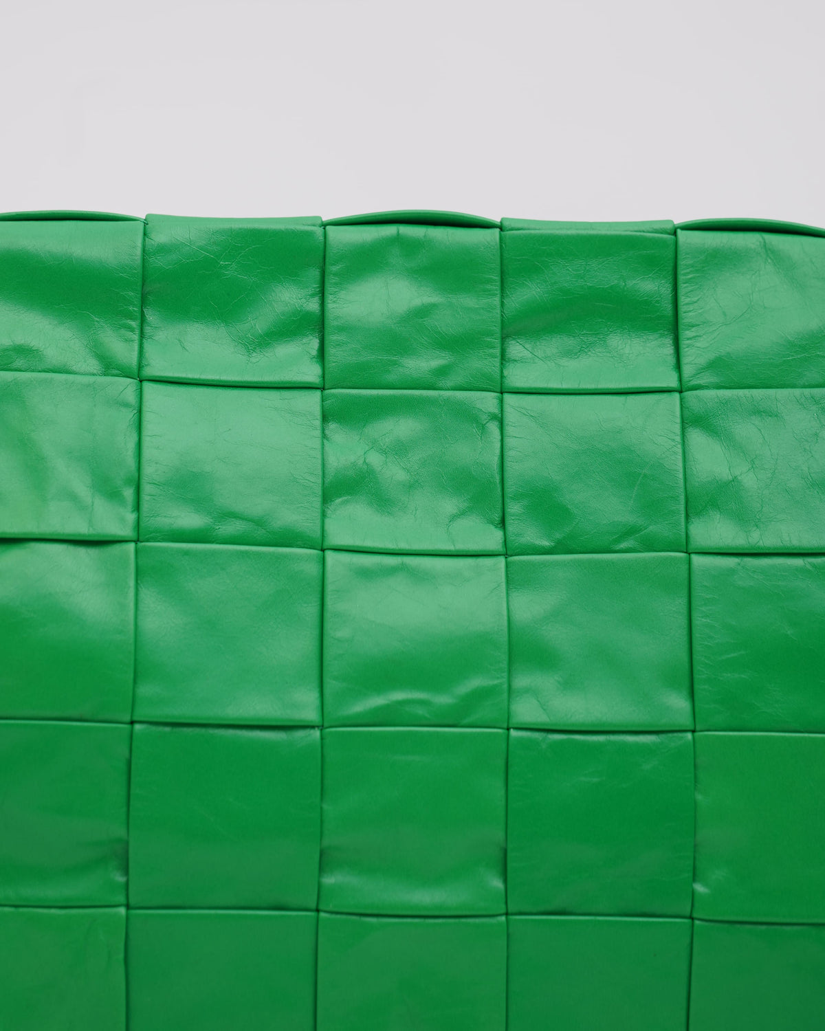 Bottega Veneta Maxi Cassette Shoulder Bag In Green