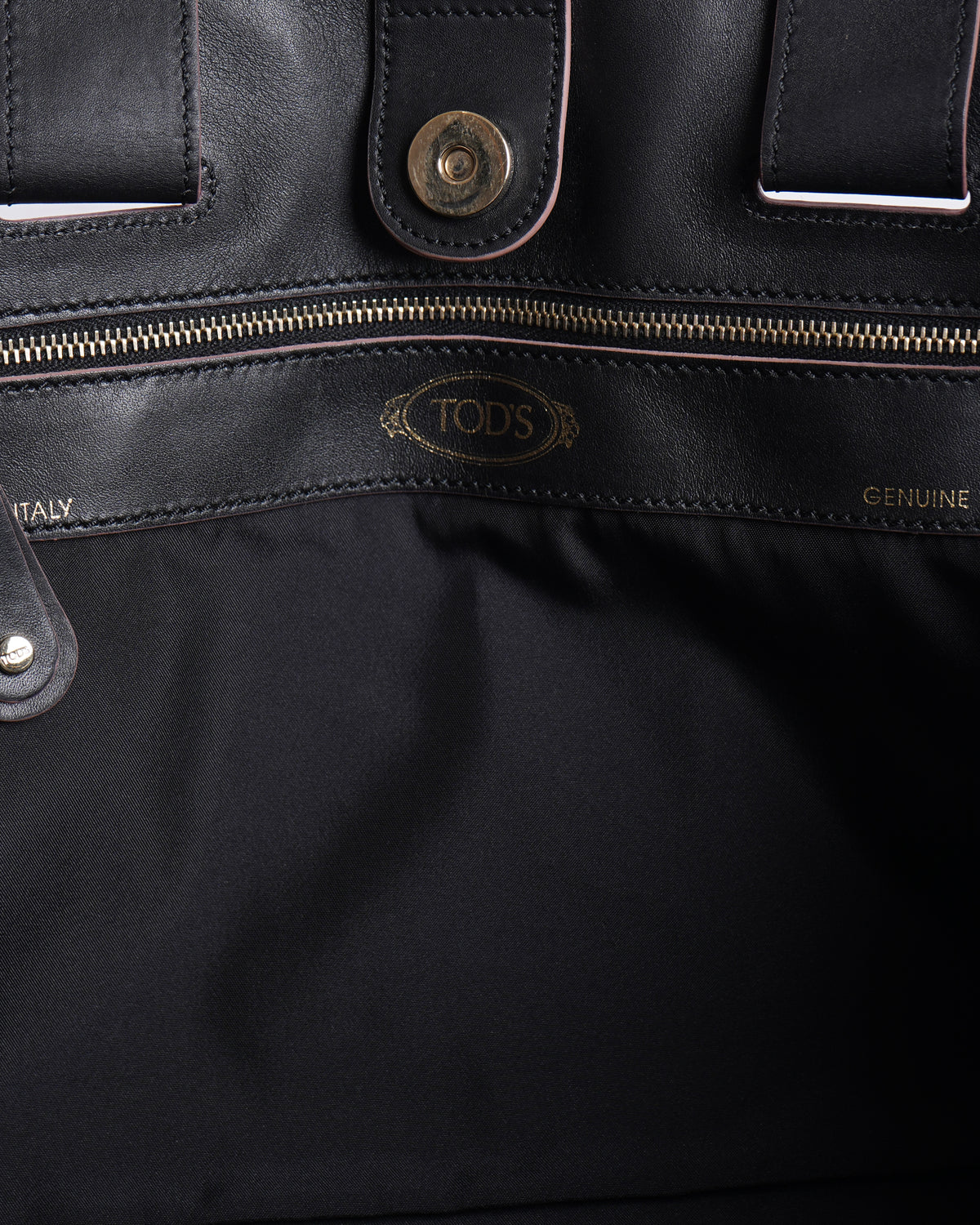 Tod's black leather shoulder tote bag