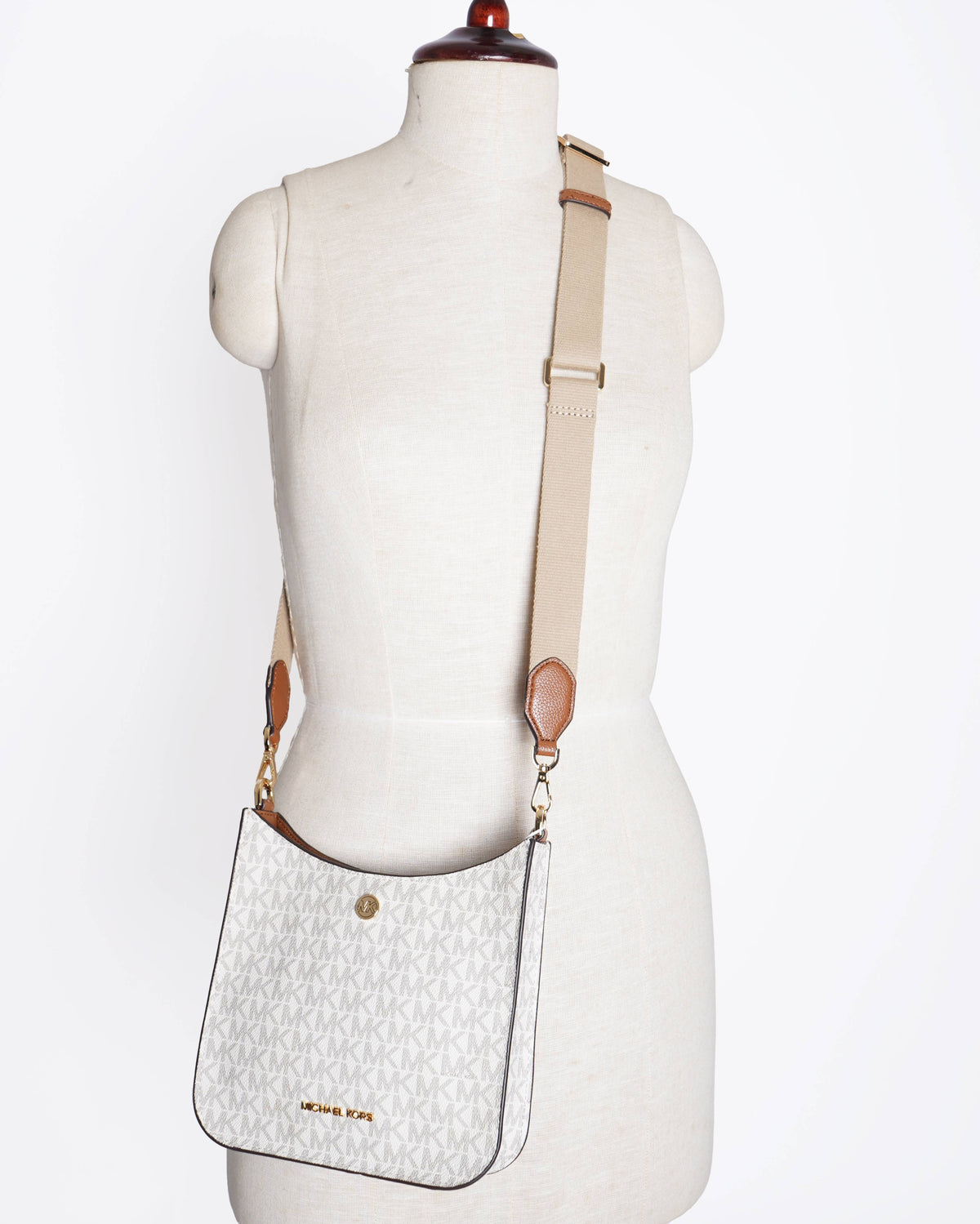 New Michael Kors 
Briley Small Messenger Crossbody bag