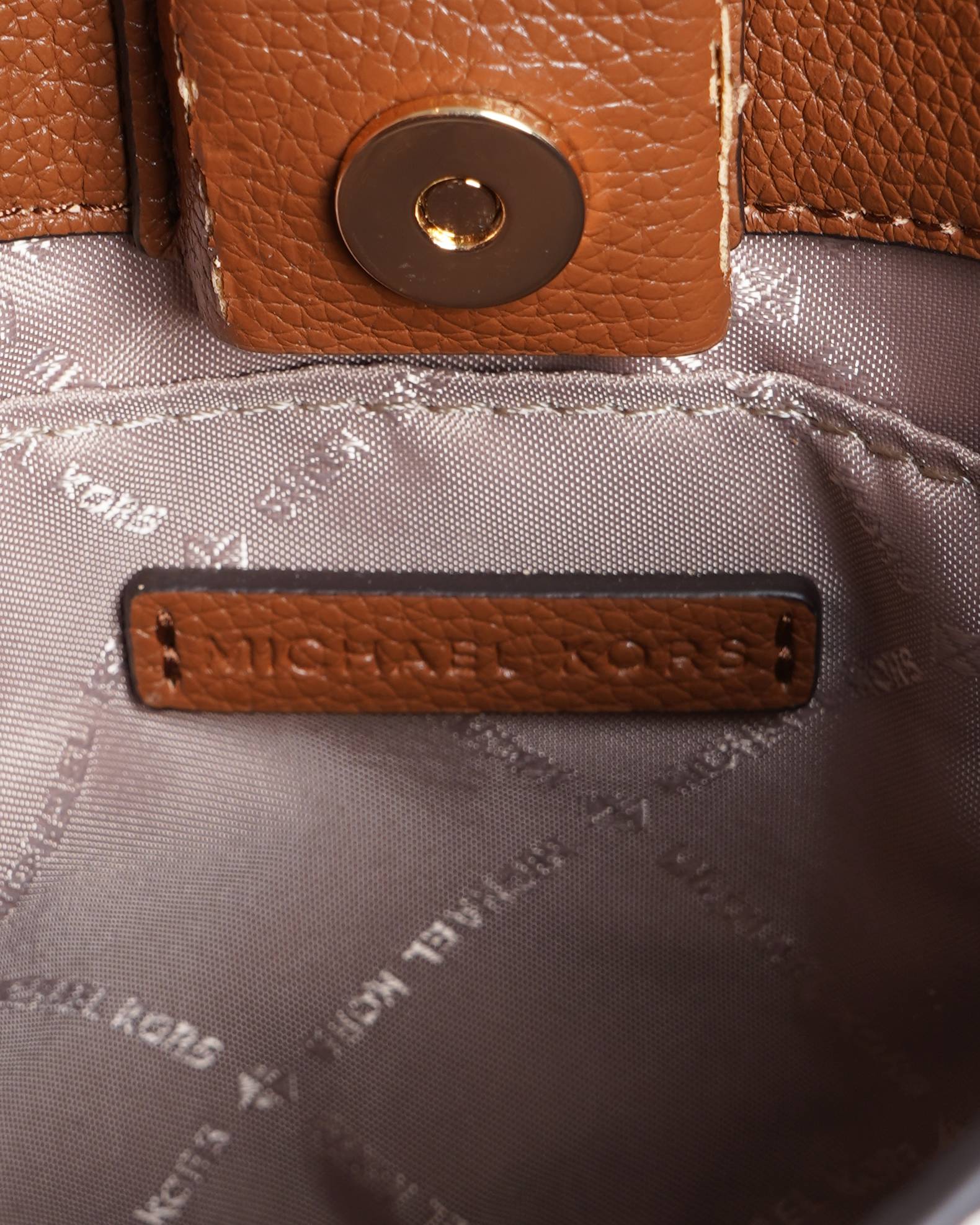 New Michael Kors 
Briley Small Messenger Crossbody bag