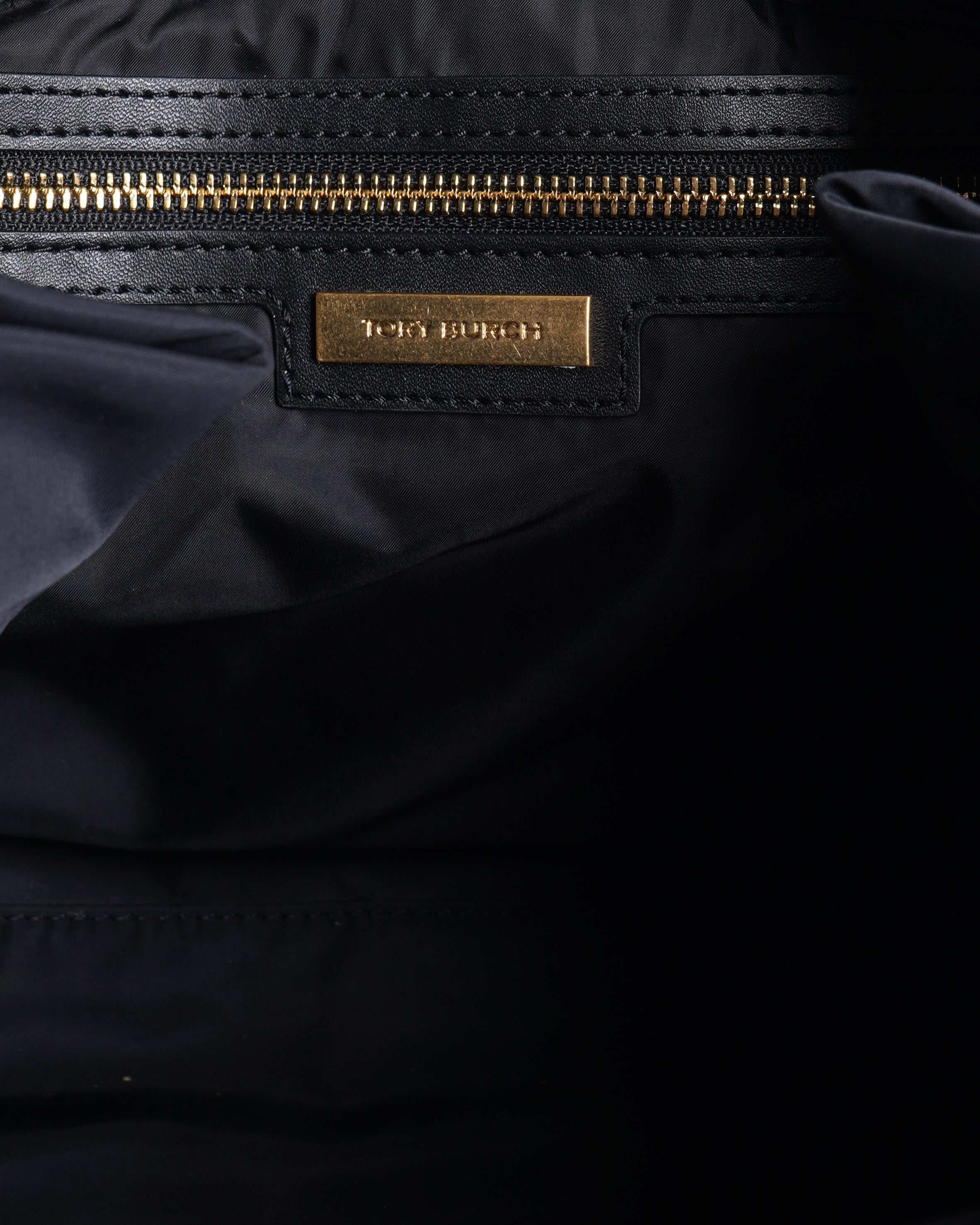 Tory Burch
Ella black daiper bag