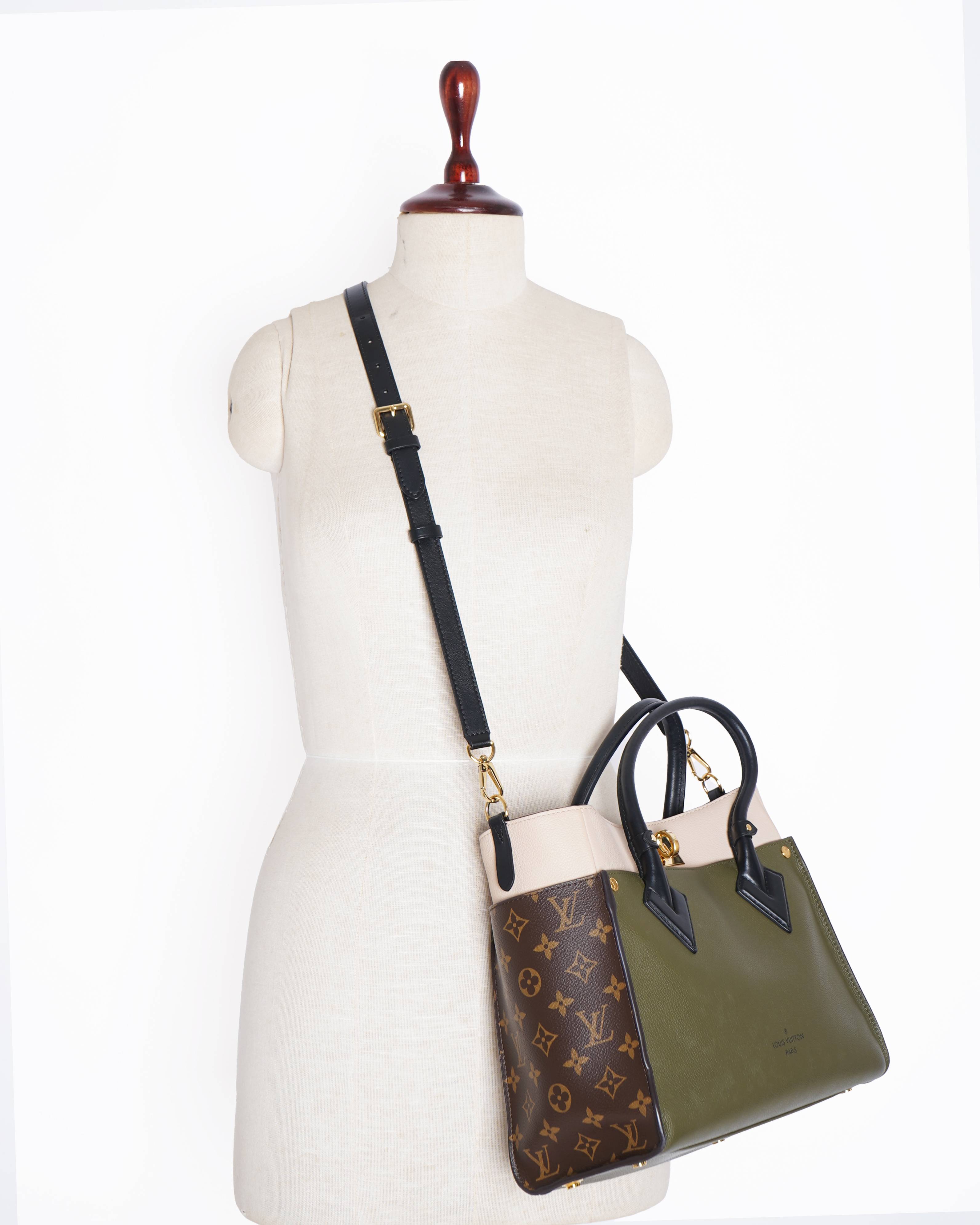 Louis vuitton on my side mm in laurier green
