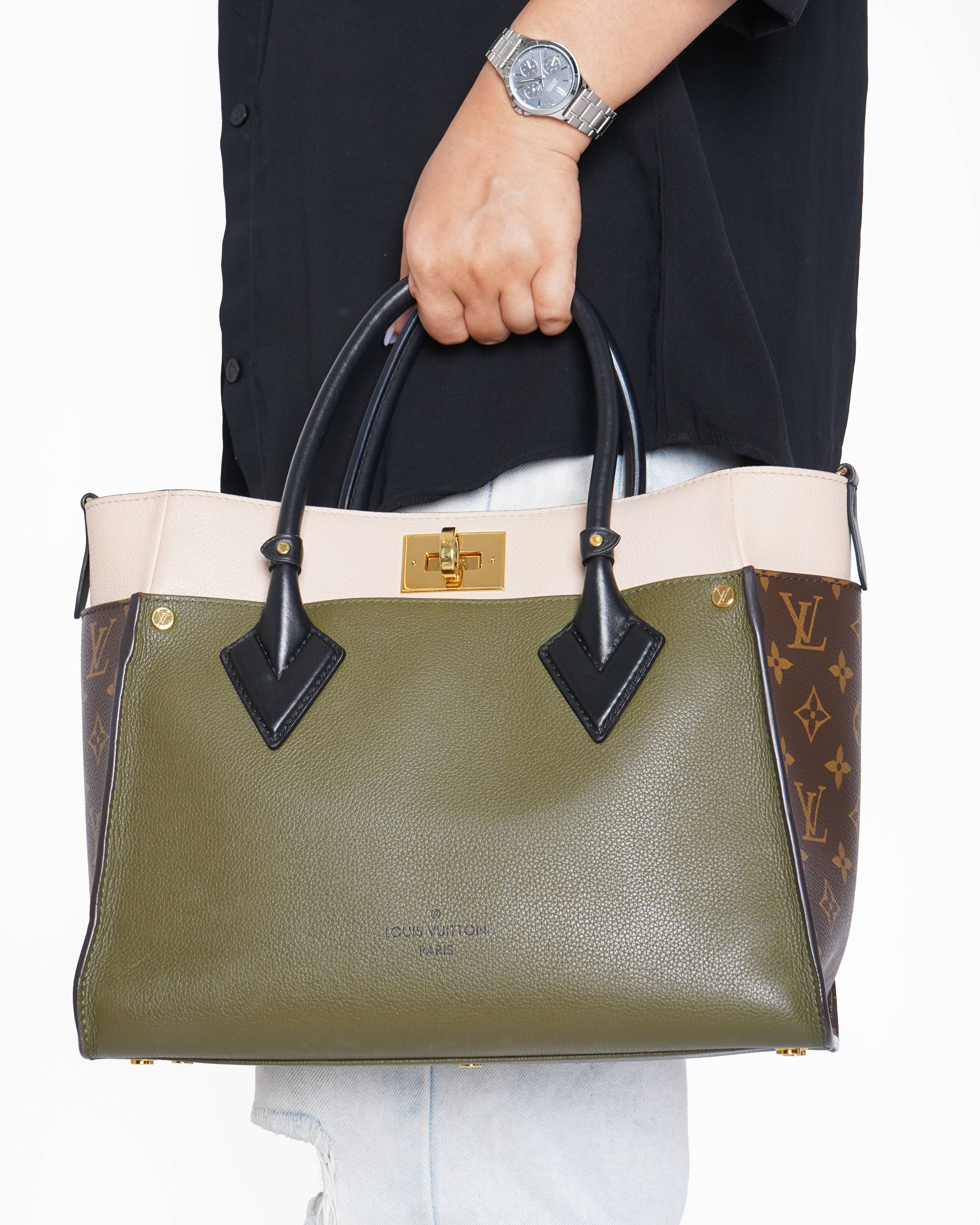 Louis vuitton on my side mm in laurier green