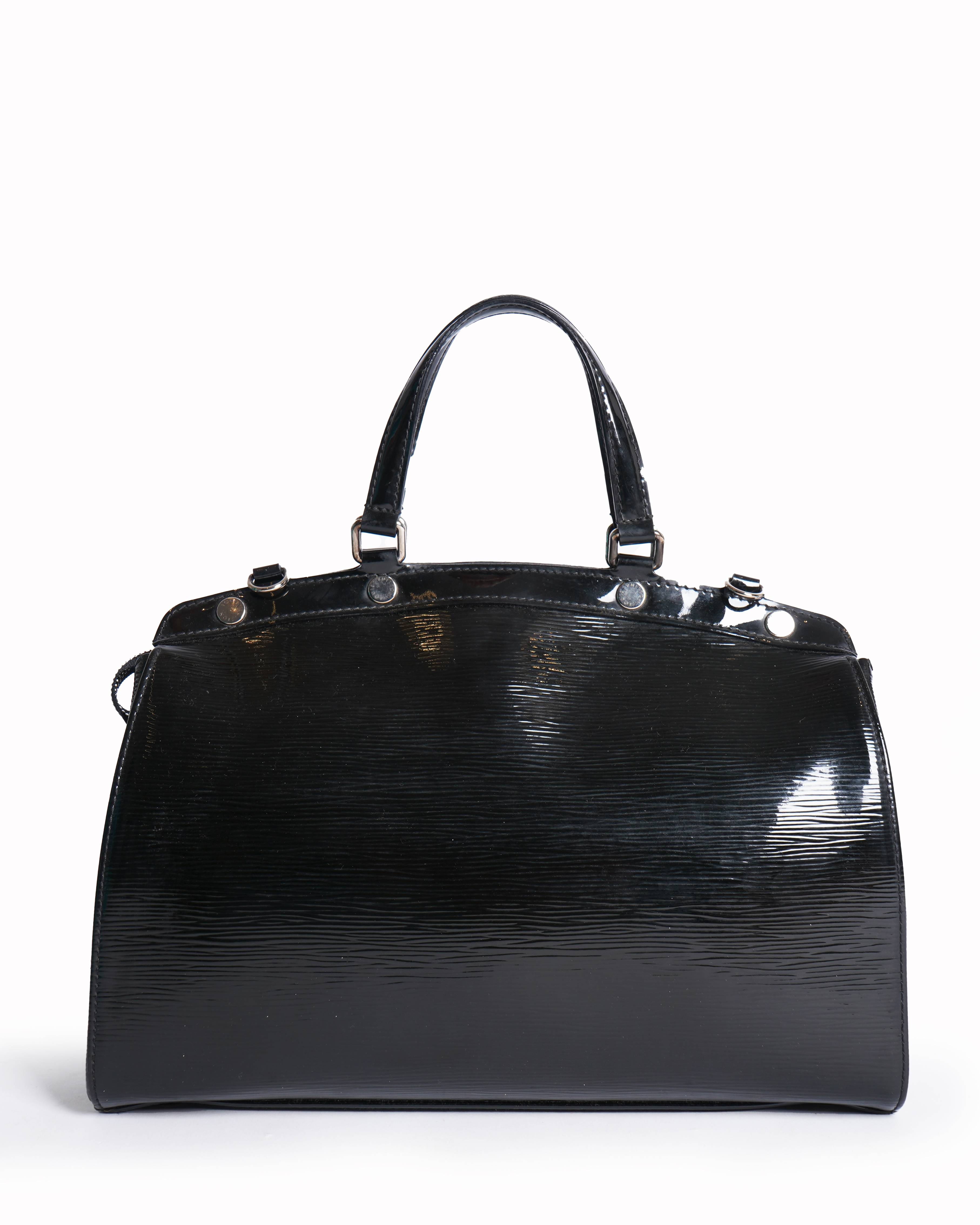 Louis vuitton brea mm handbag in black epi leather