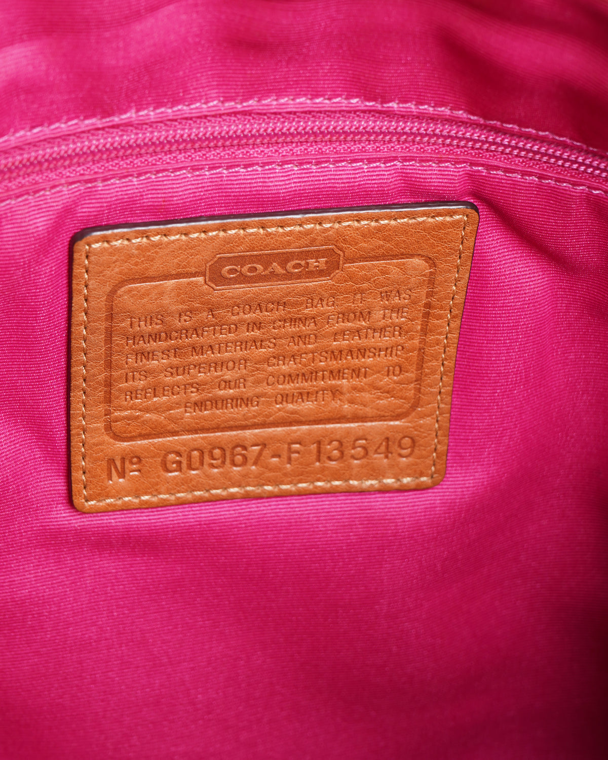 Coach 
Signature tote bag