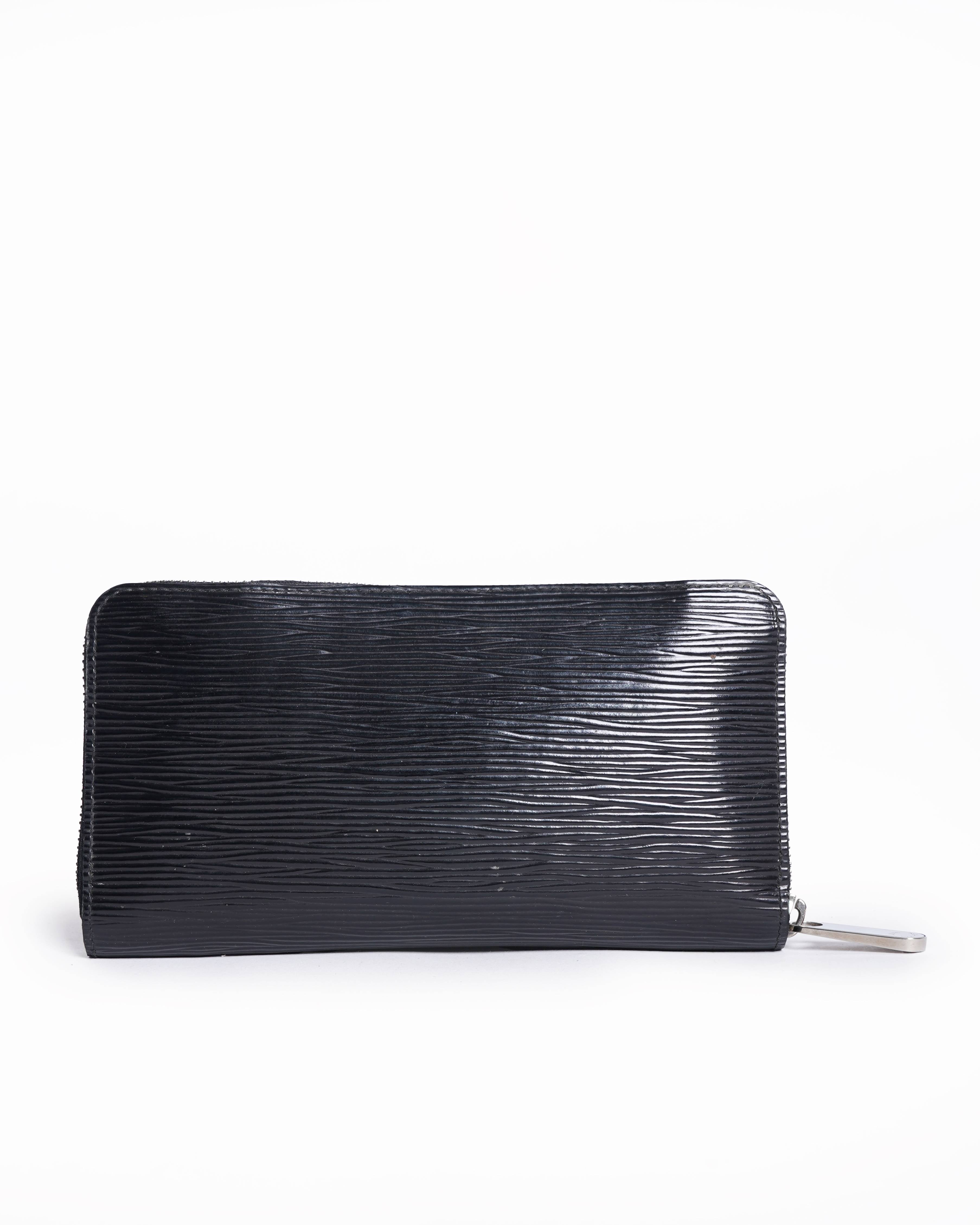Louis Vuitton EPI zippy wallet in Black