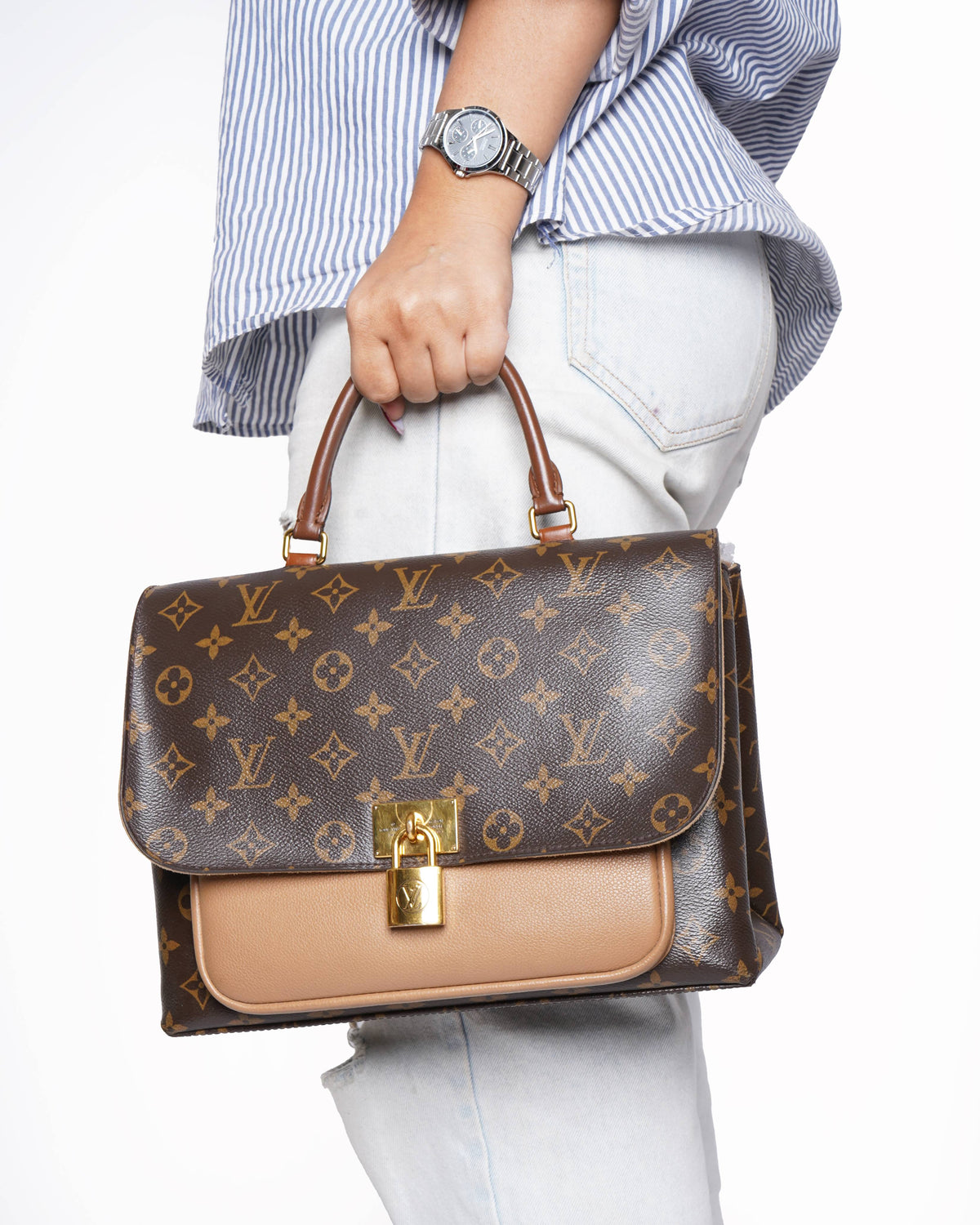 Louis Vuitton 
Merignan Shoulder bag