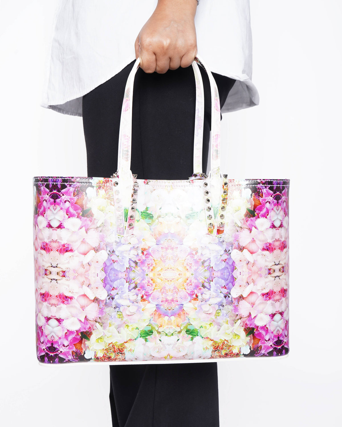 New Christian Louboutin Damen Tote Cabata