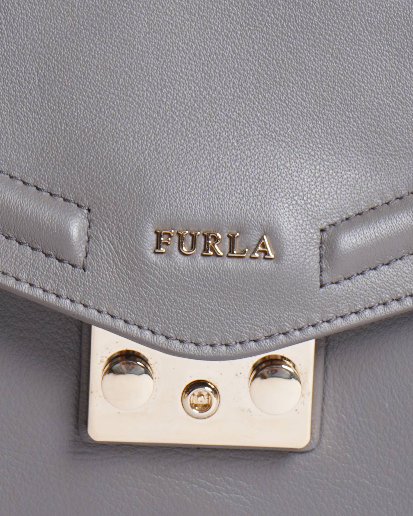 Furla 
Alice Leather Shoulder Bag in Grey