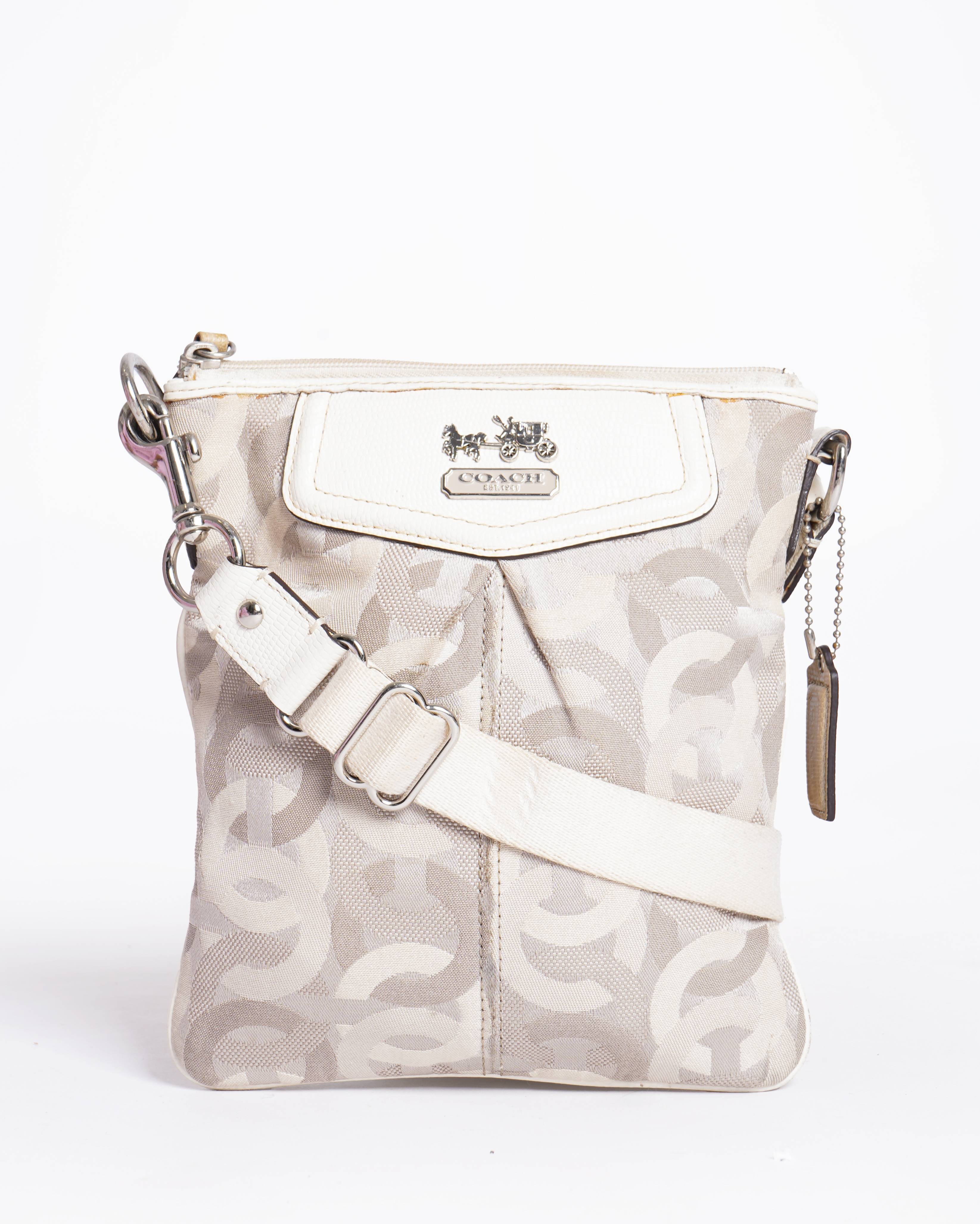 Coach Madison Op Art Signature Messenger Swingpack Crossbody