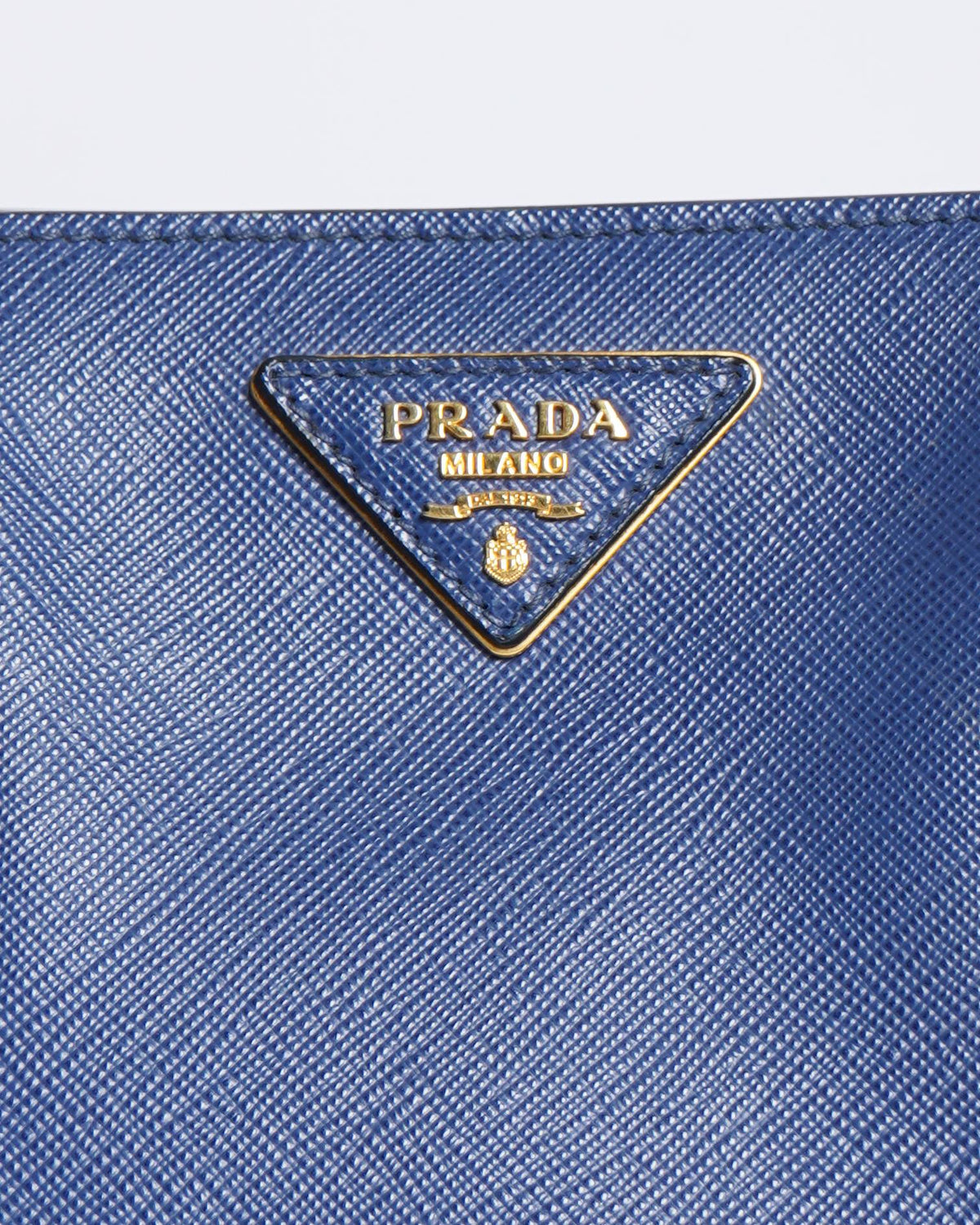 Prada 
Saffiano Leather Galleria Tote Bag
