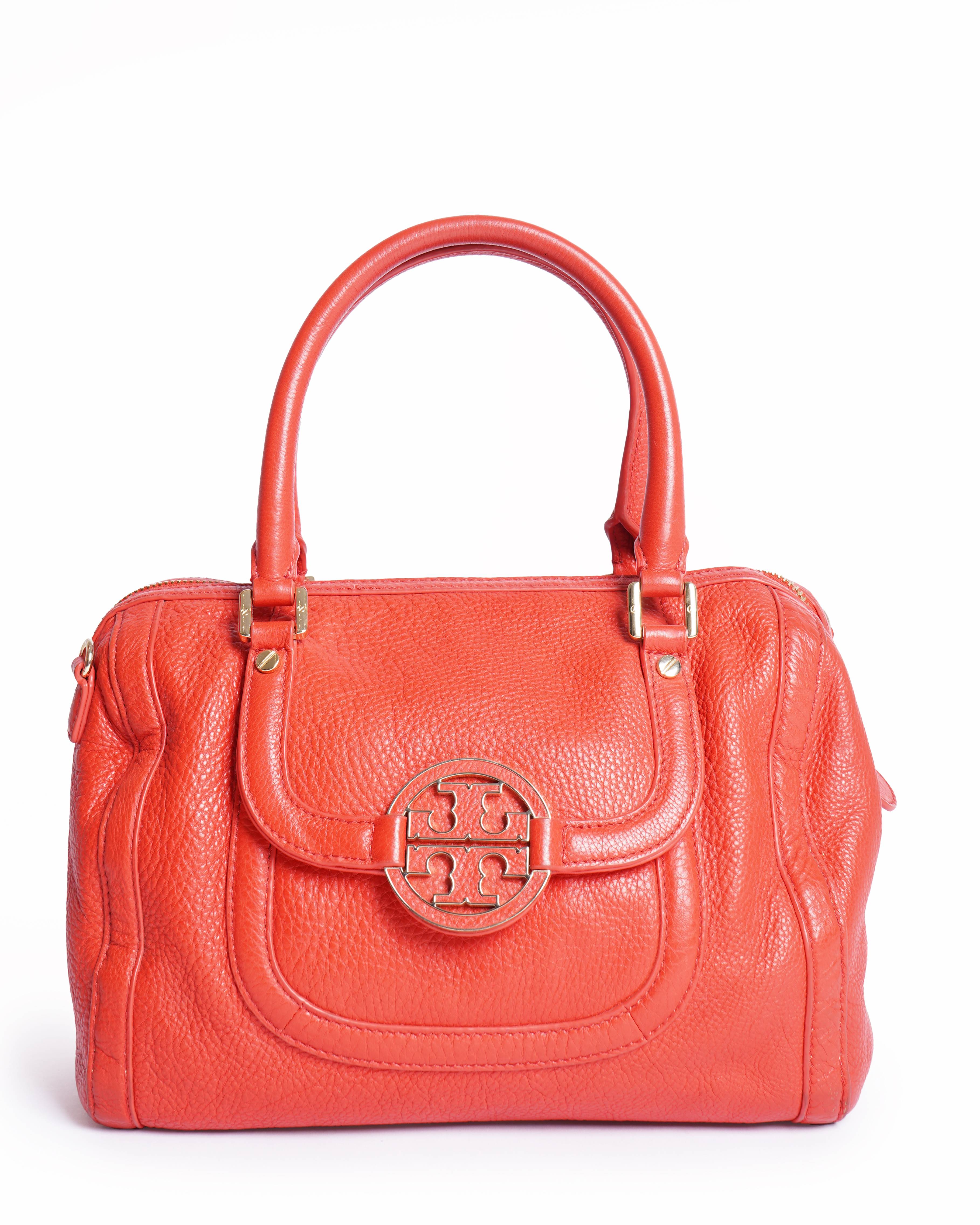 Tory Burch 
Leather hand bag