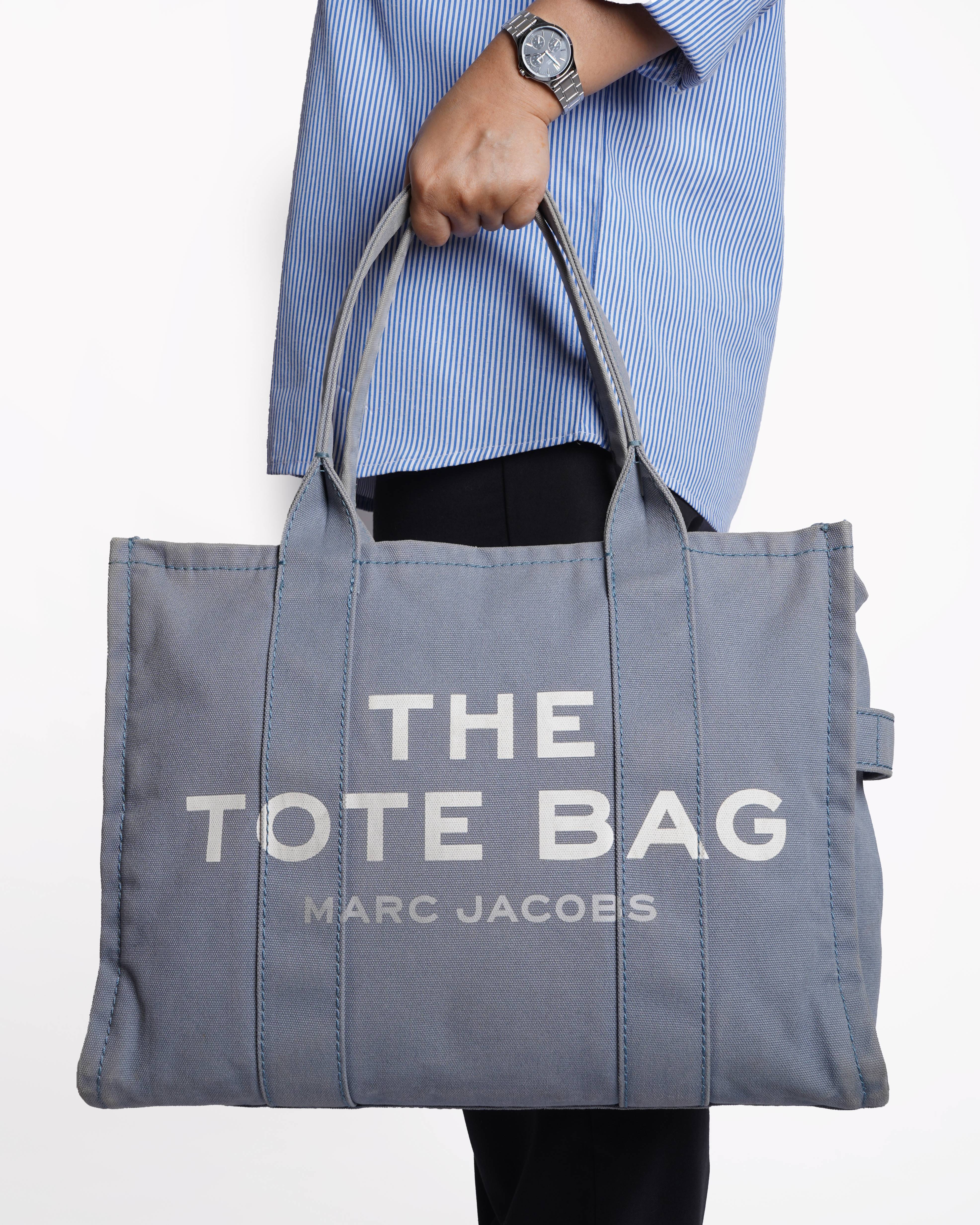 Marc Jacobs Large Canvas Tote Bag In Grey